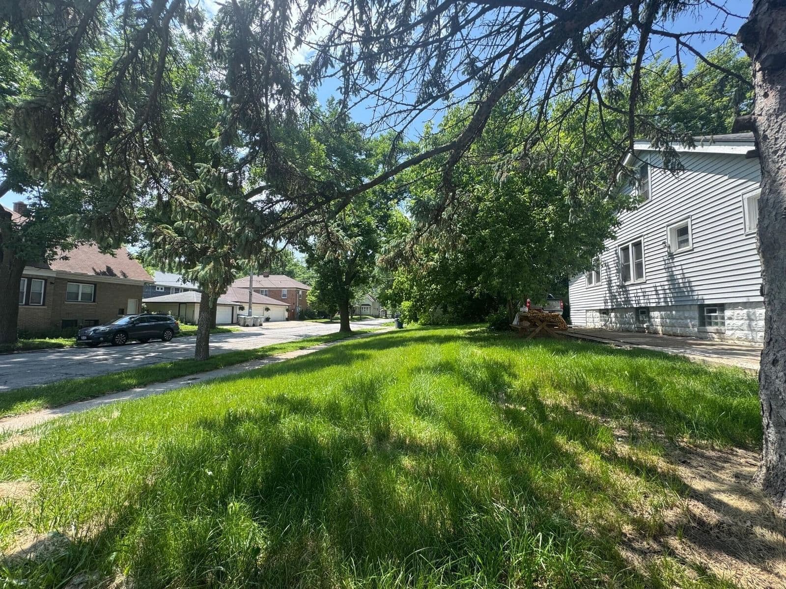 Photo 4 of 2401 53rd