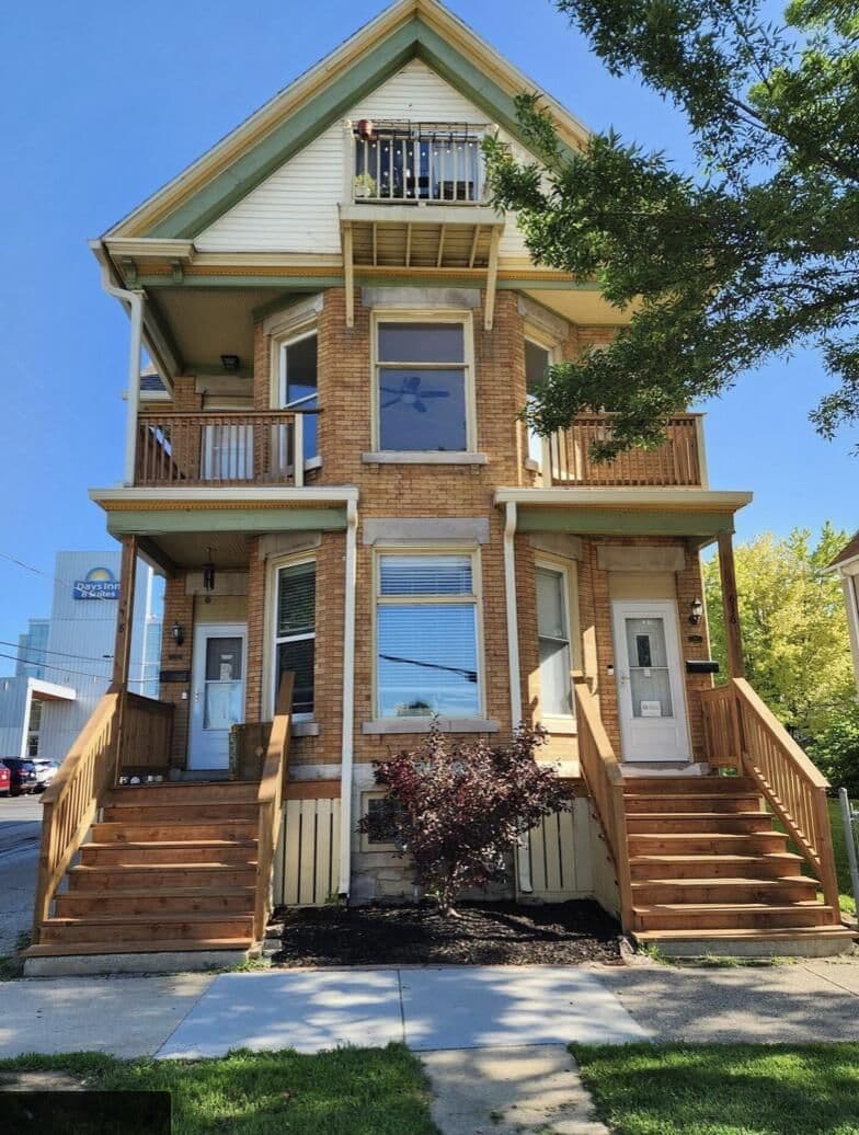 518 Vine