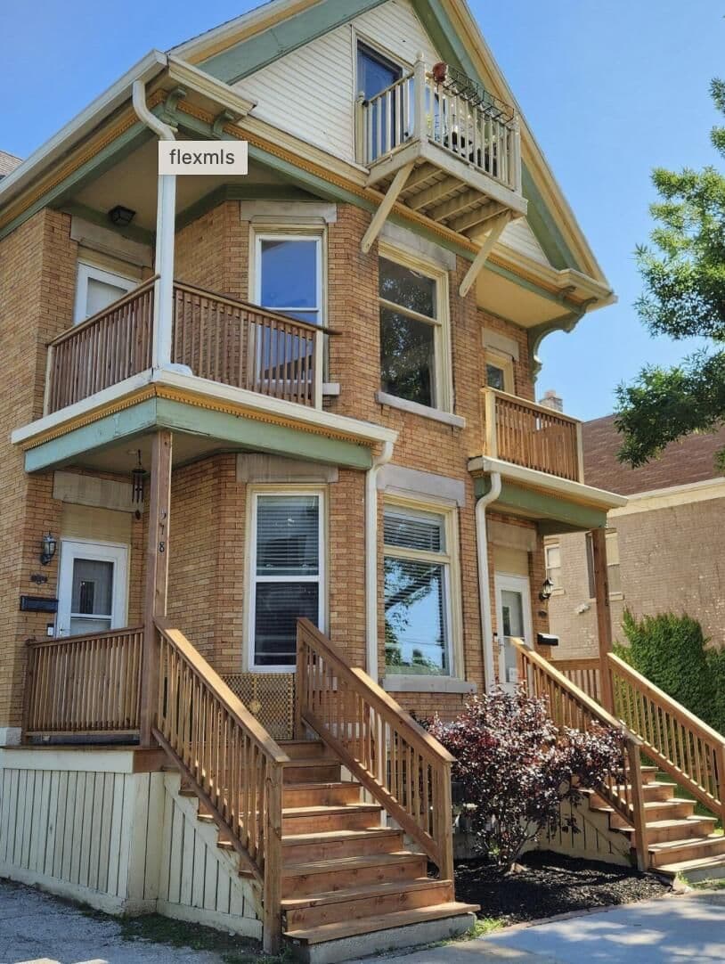 518 Vine
