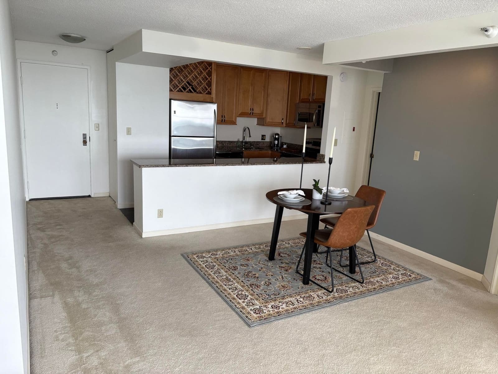 Photo 4 of 1660 Prospect
