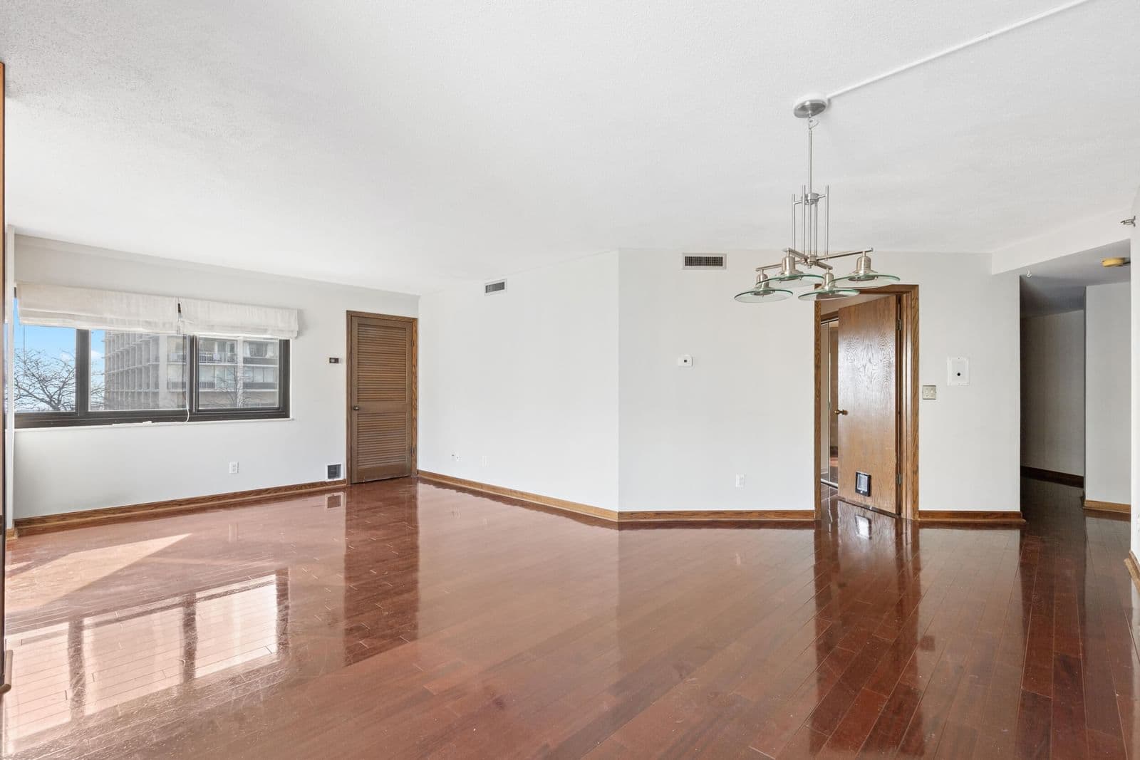 1633 Prospect