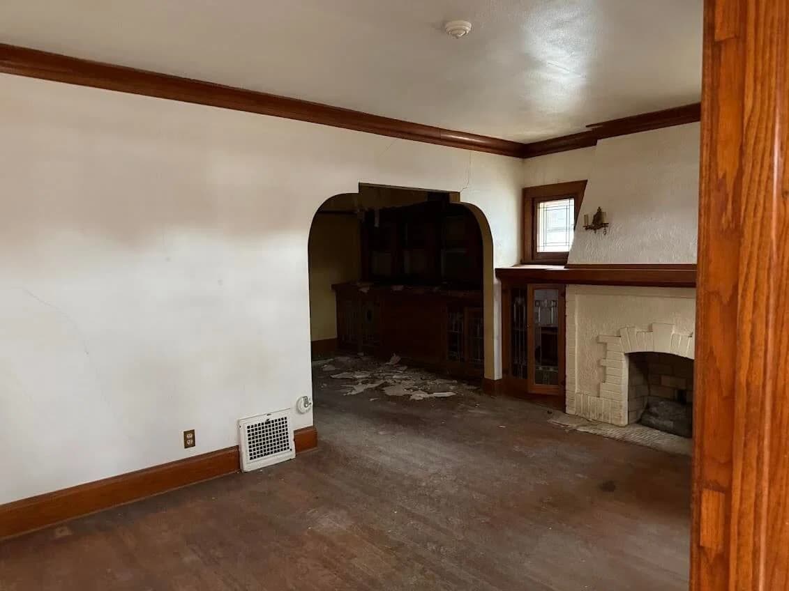 Photo 4 of 3054 59th St