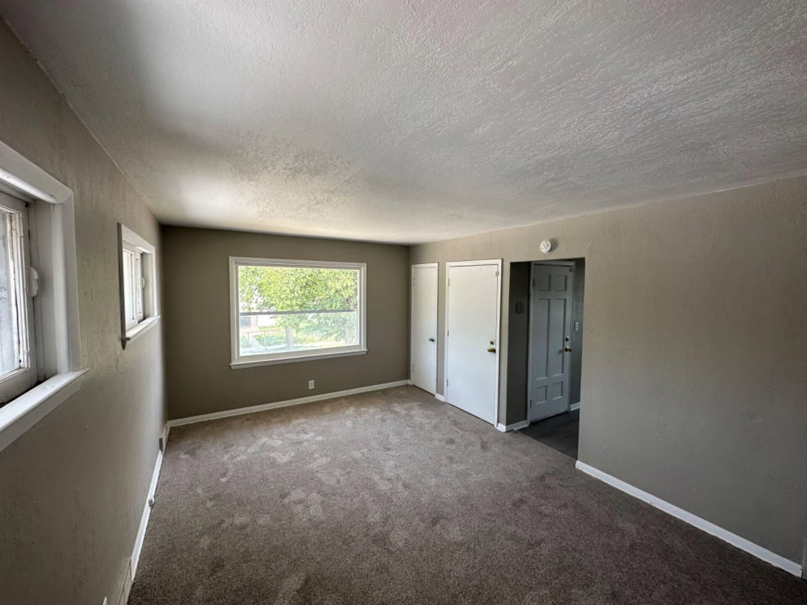 Photo 5 of 5641 61st