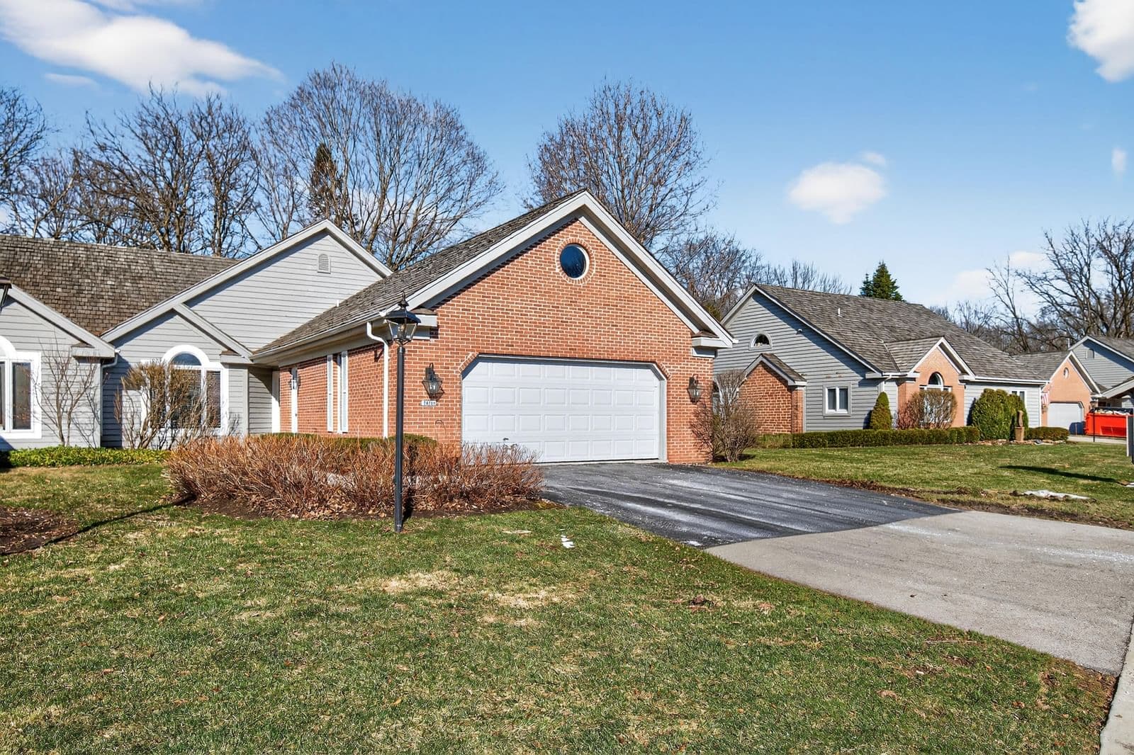 2415 Walnut Grove