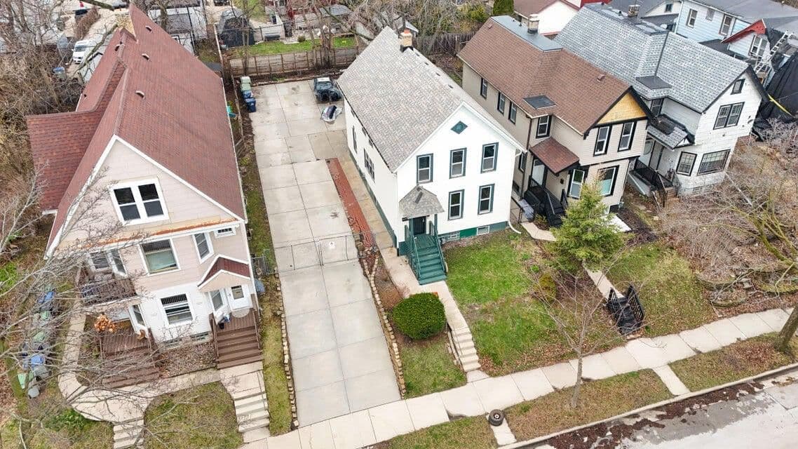 2243 Woodward