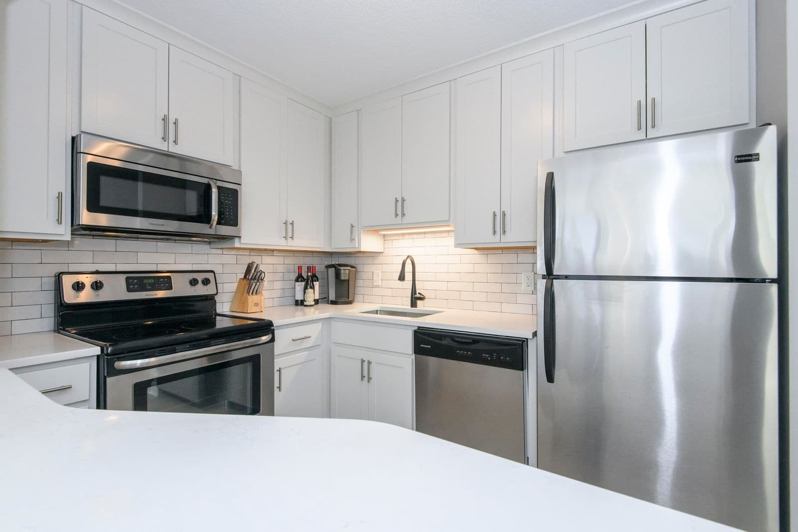 Photo 4 of 1660 Prospect