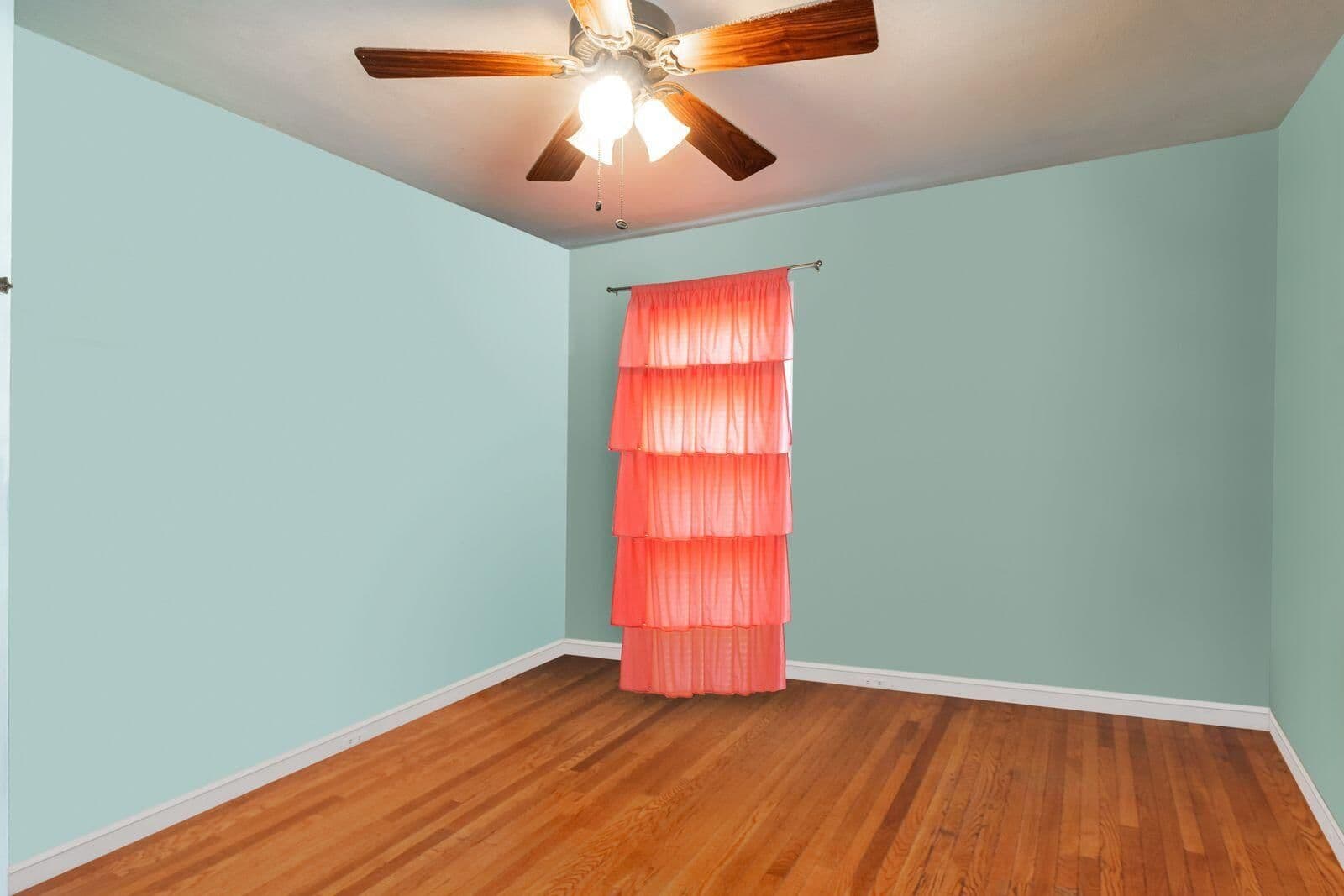 Photo 4 of 4826 76th