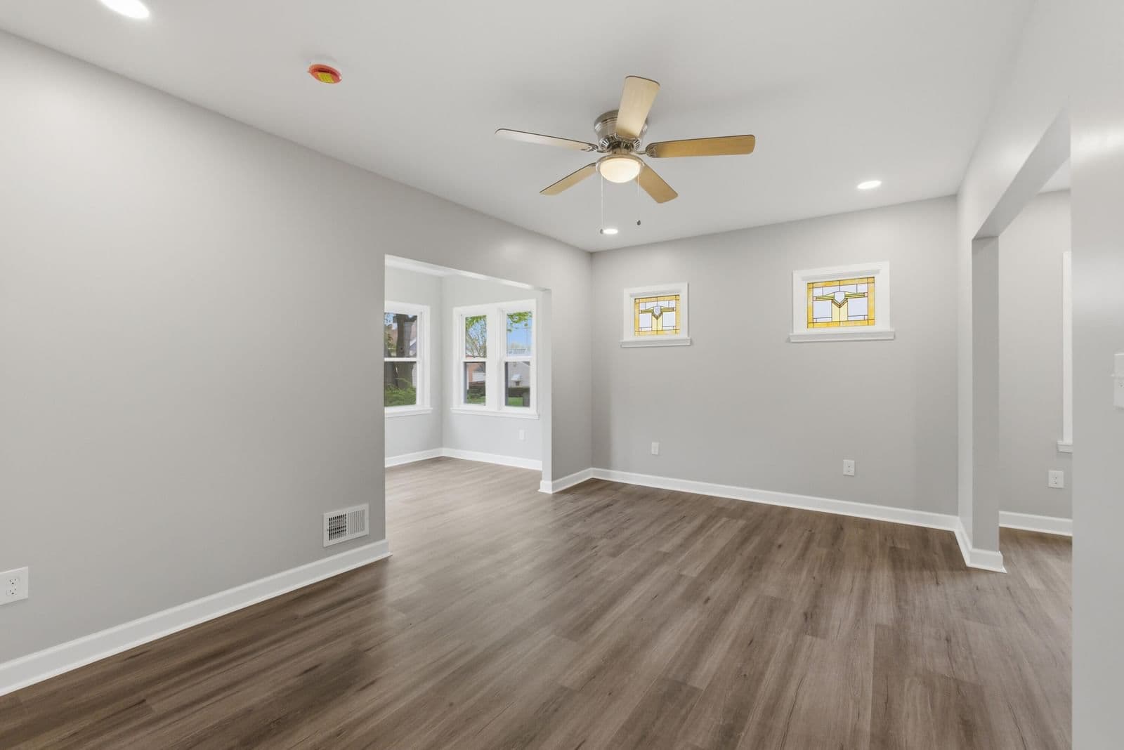 Photo 4 of 2051 57th