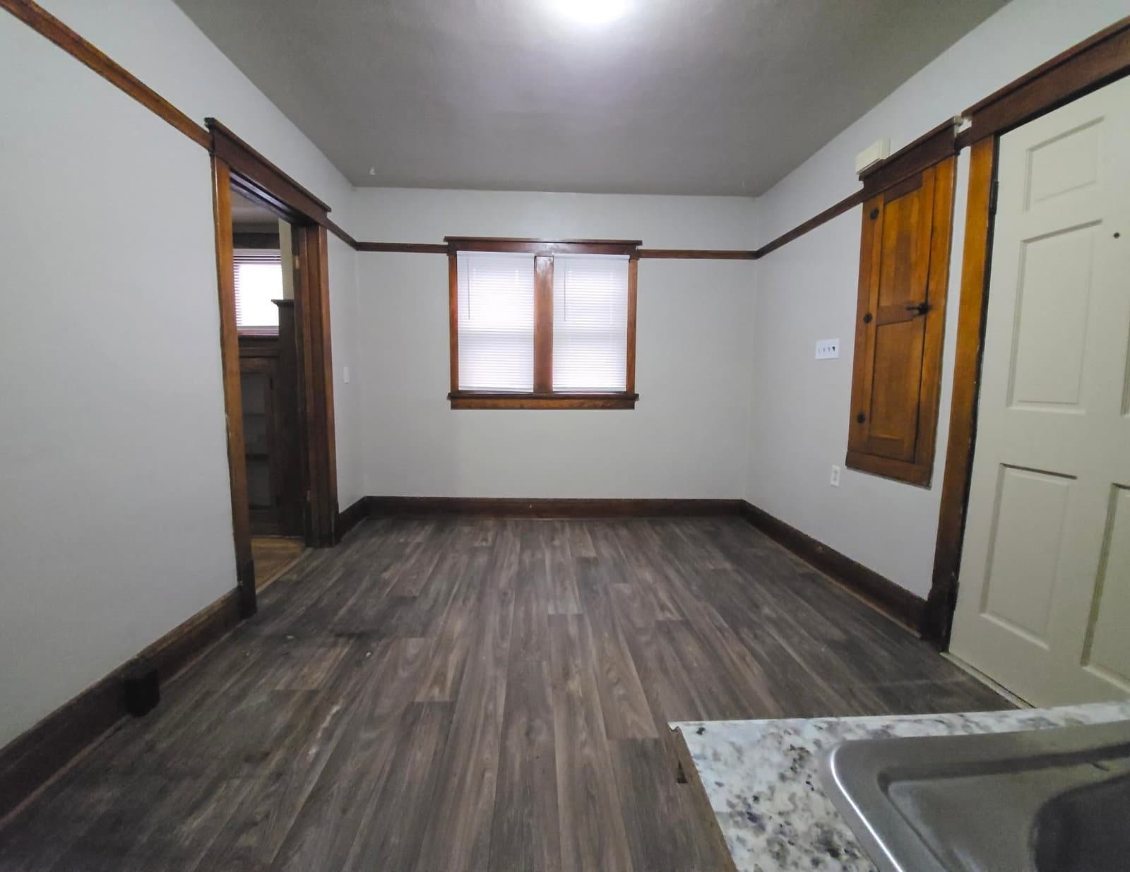 Photo 5 of 2547 56th