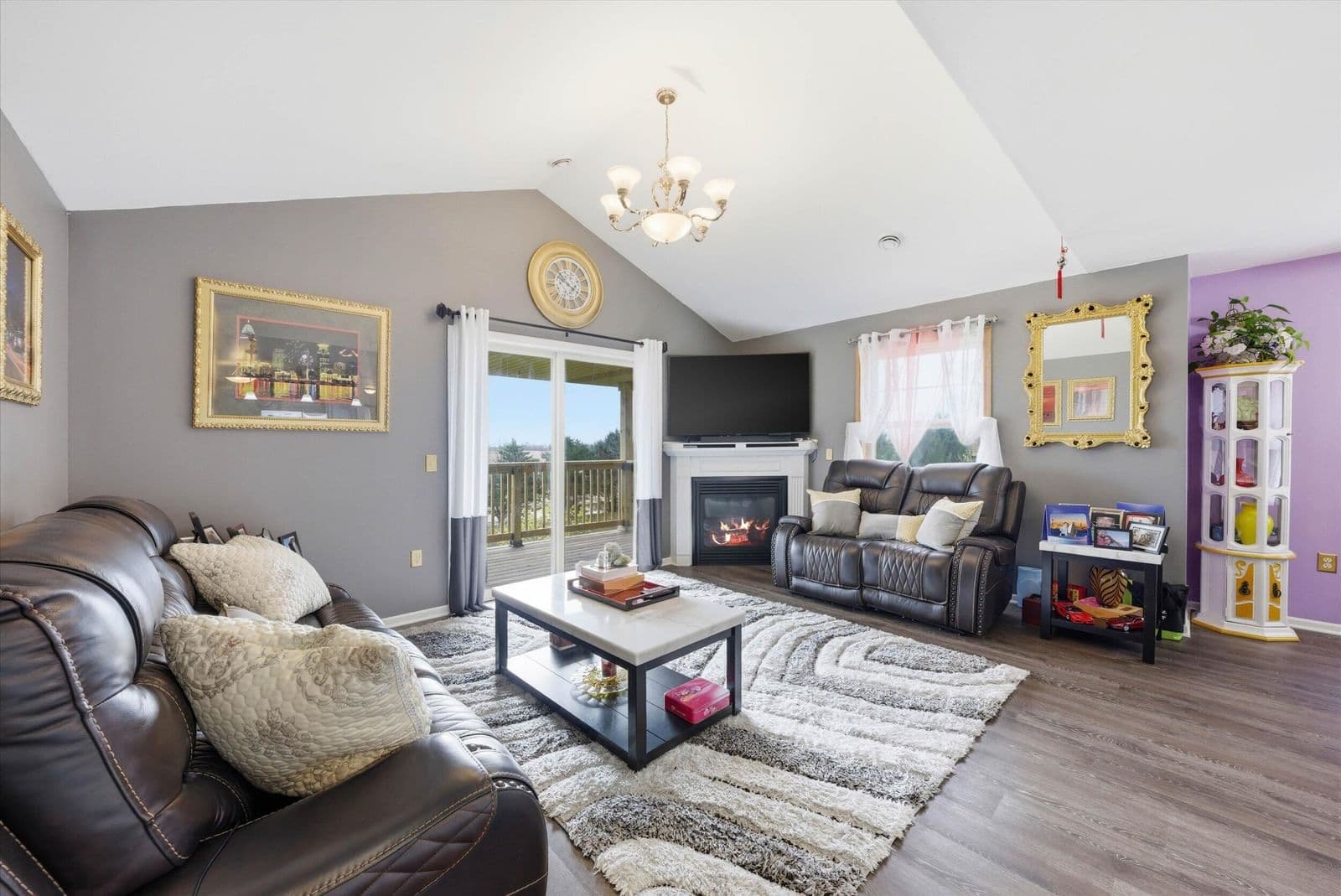 Photo 5 of 1664 New Port Vista