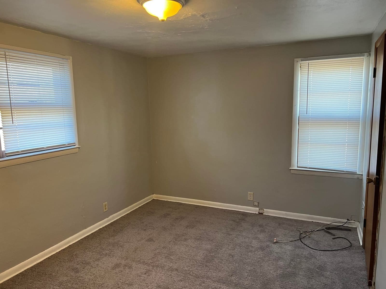 Photo 5 of 4566 28th