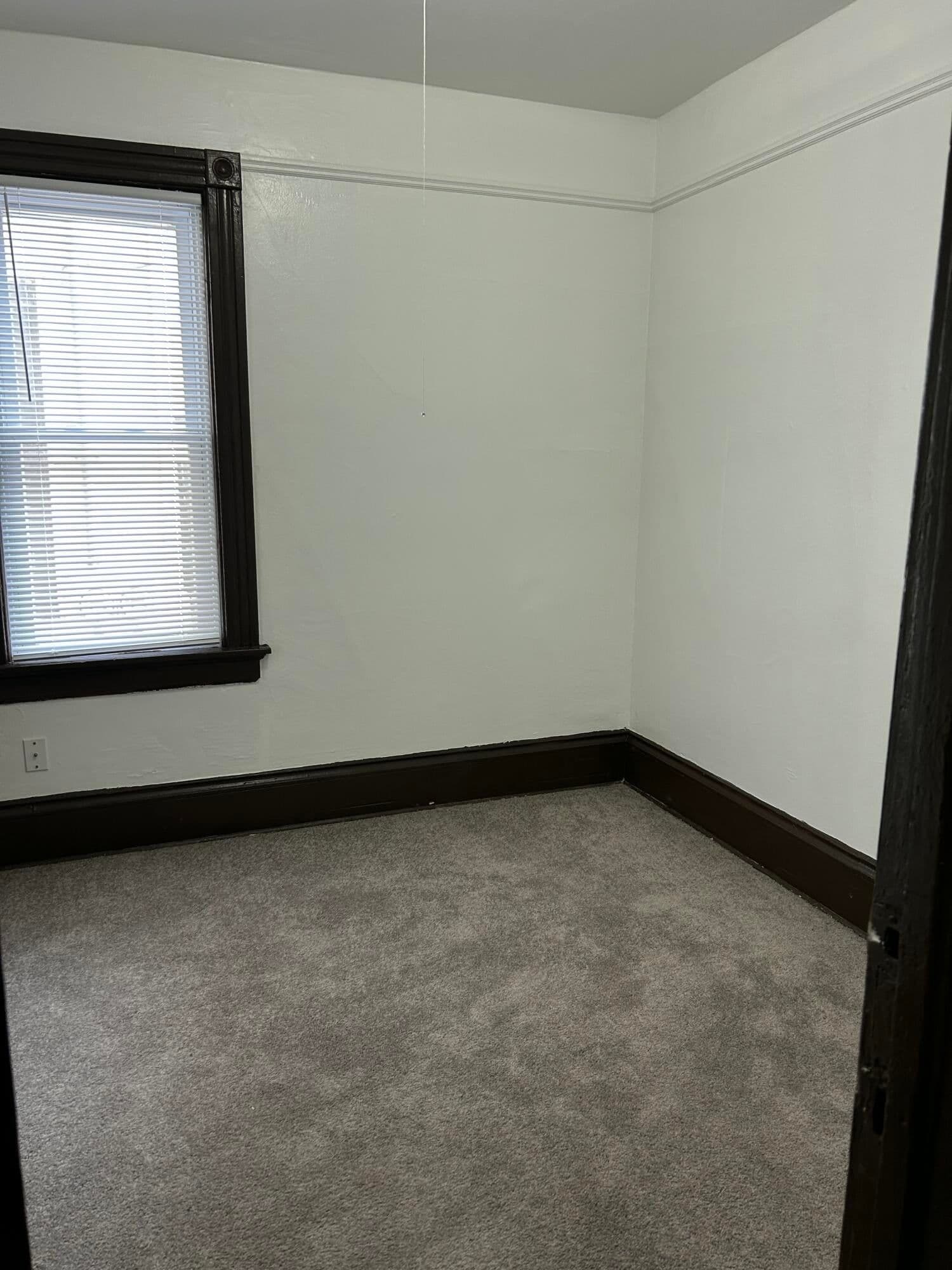 Photo 4 of 1700 28th