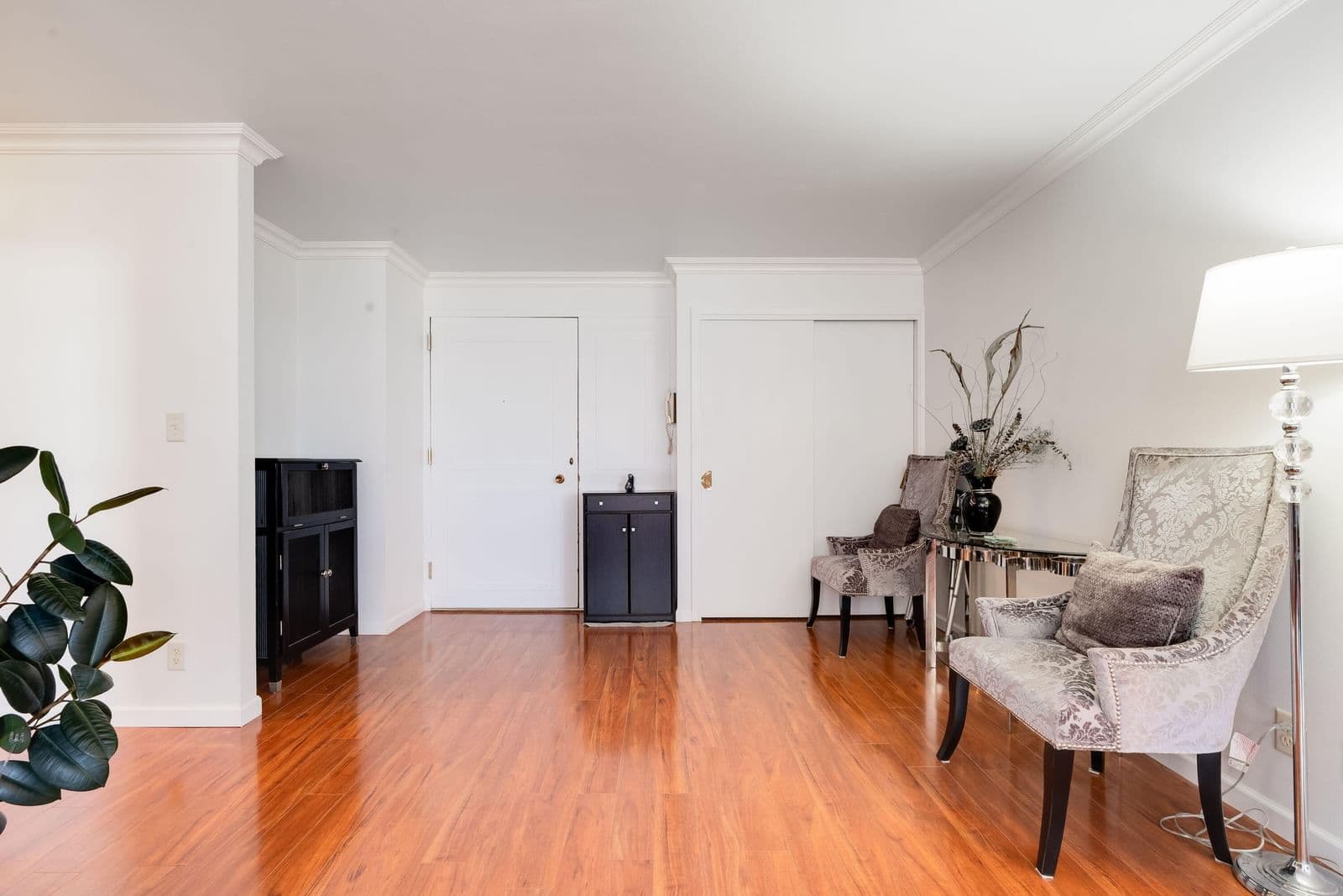 Photo 5 of 1610 Prospect