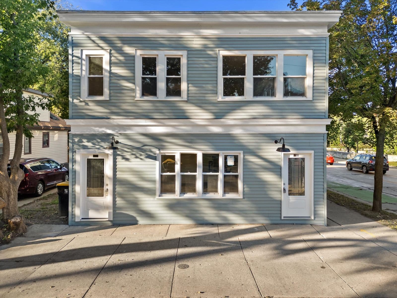 6800 Auburn