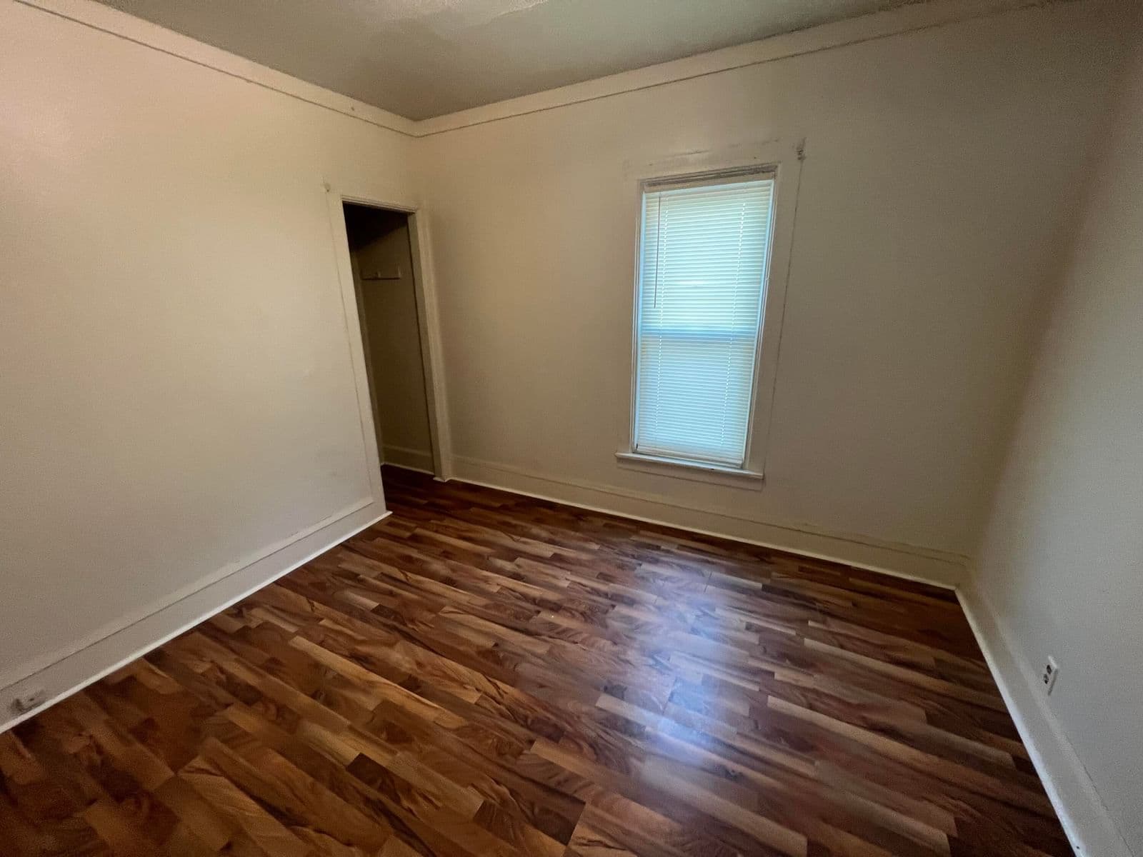 Photo 5 of 413 Park View
