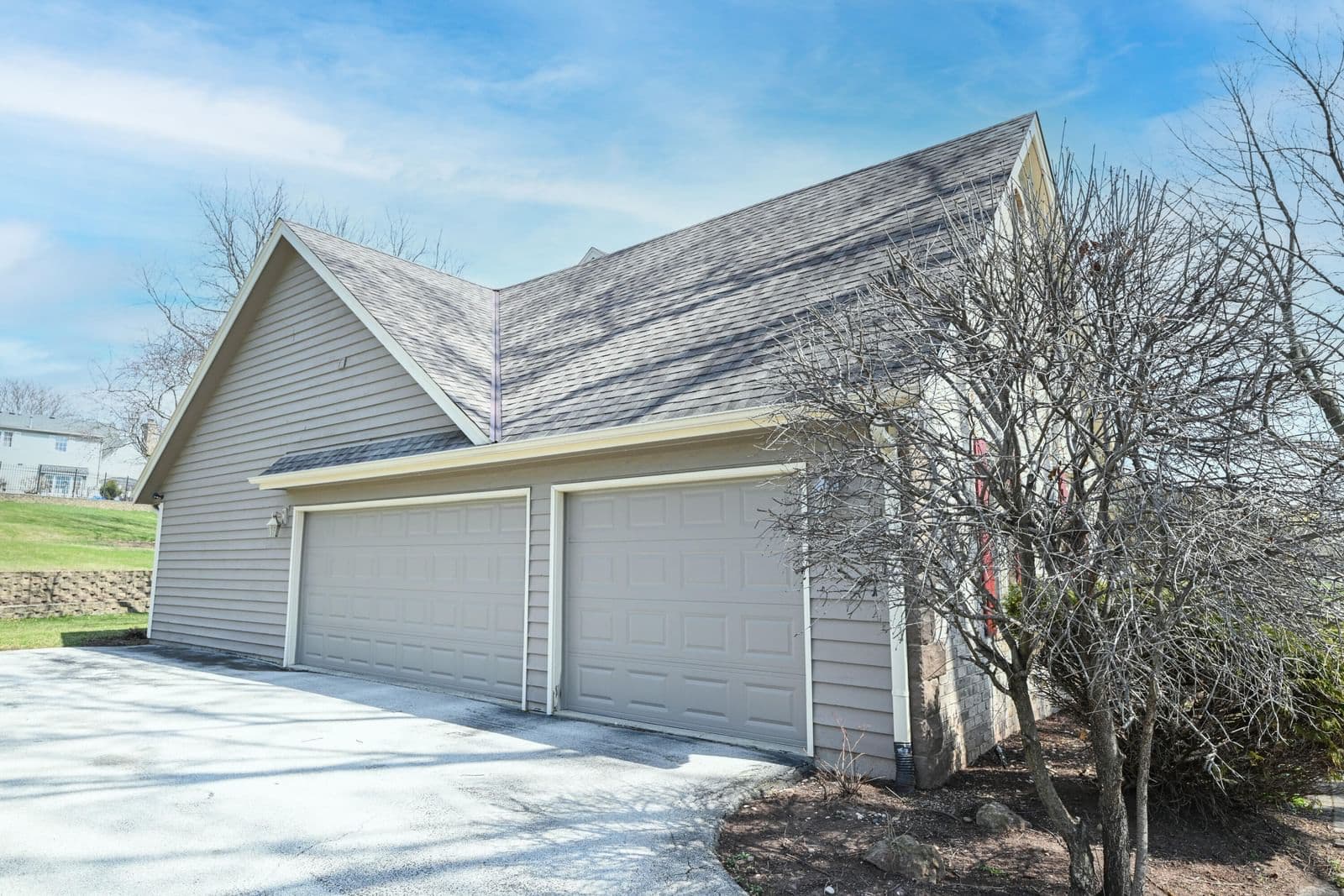 15800 Brook