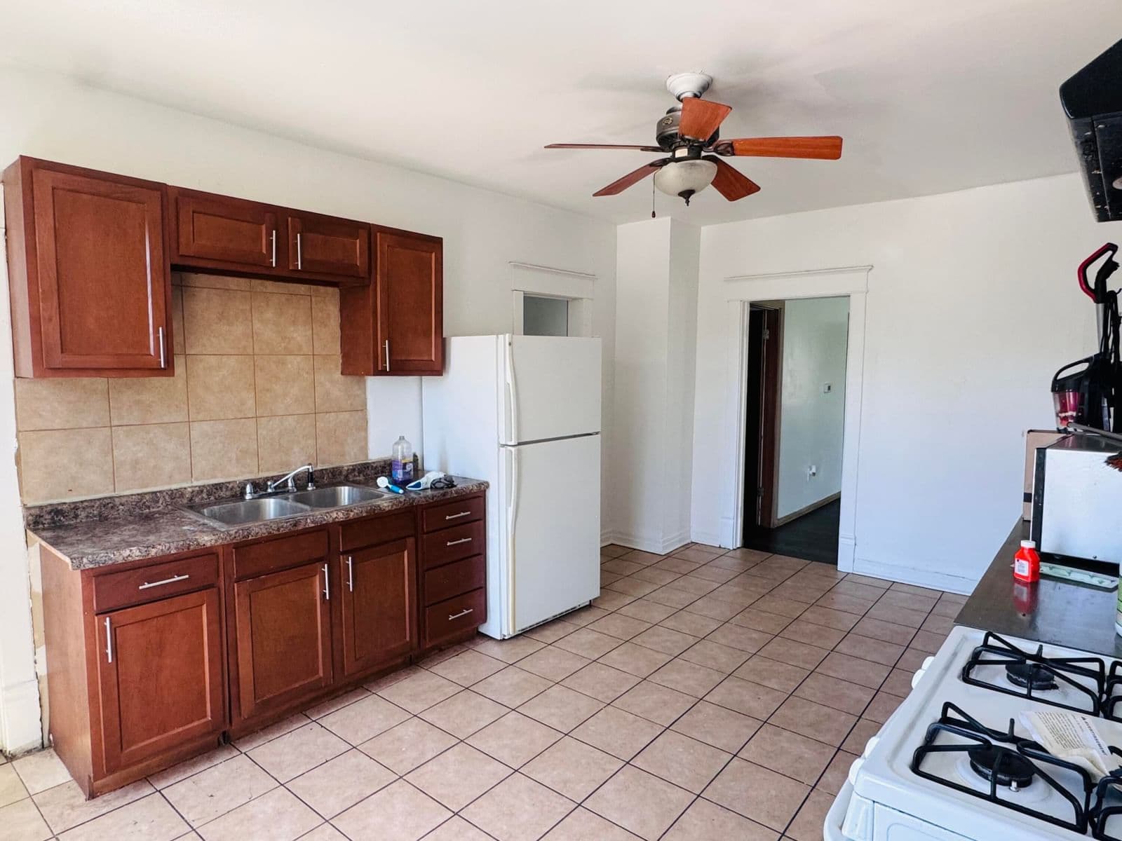 Photo 5 of 2335 16th