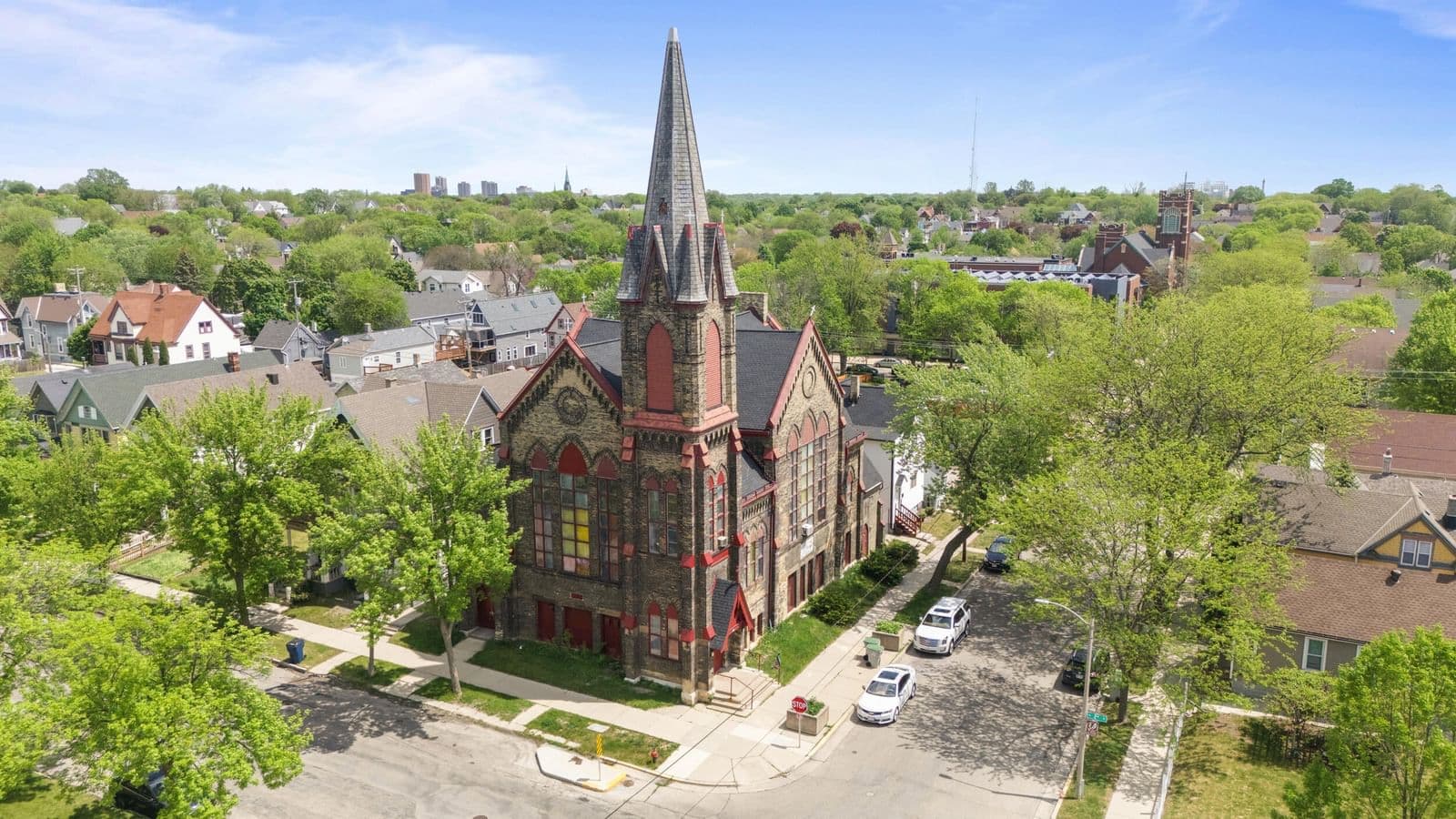 140 Garfield, Milwaukee, WI