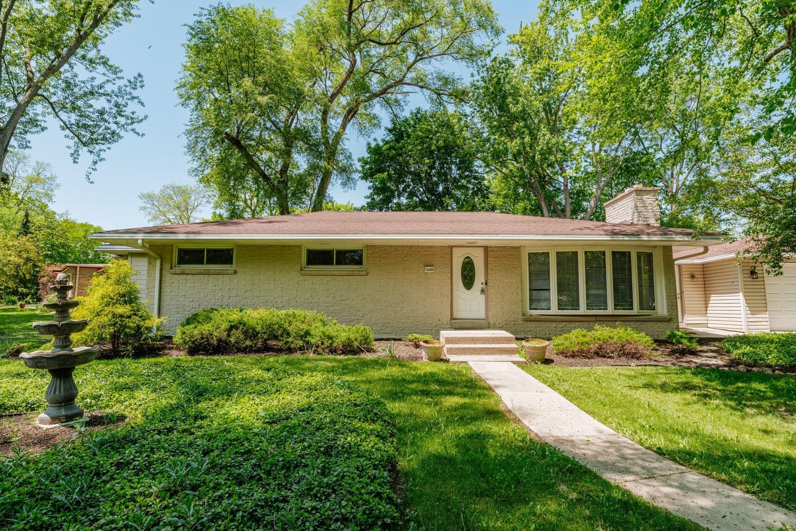 12400 Elmhurst