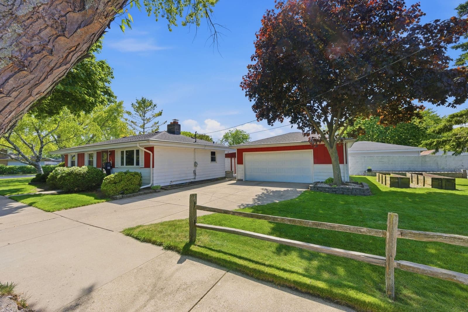 3520 Knoll