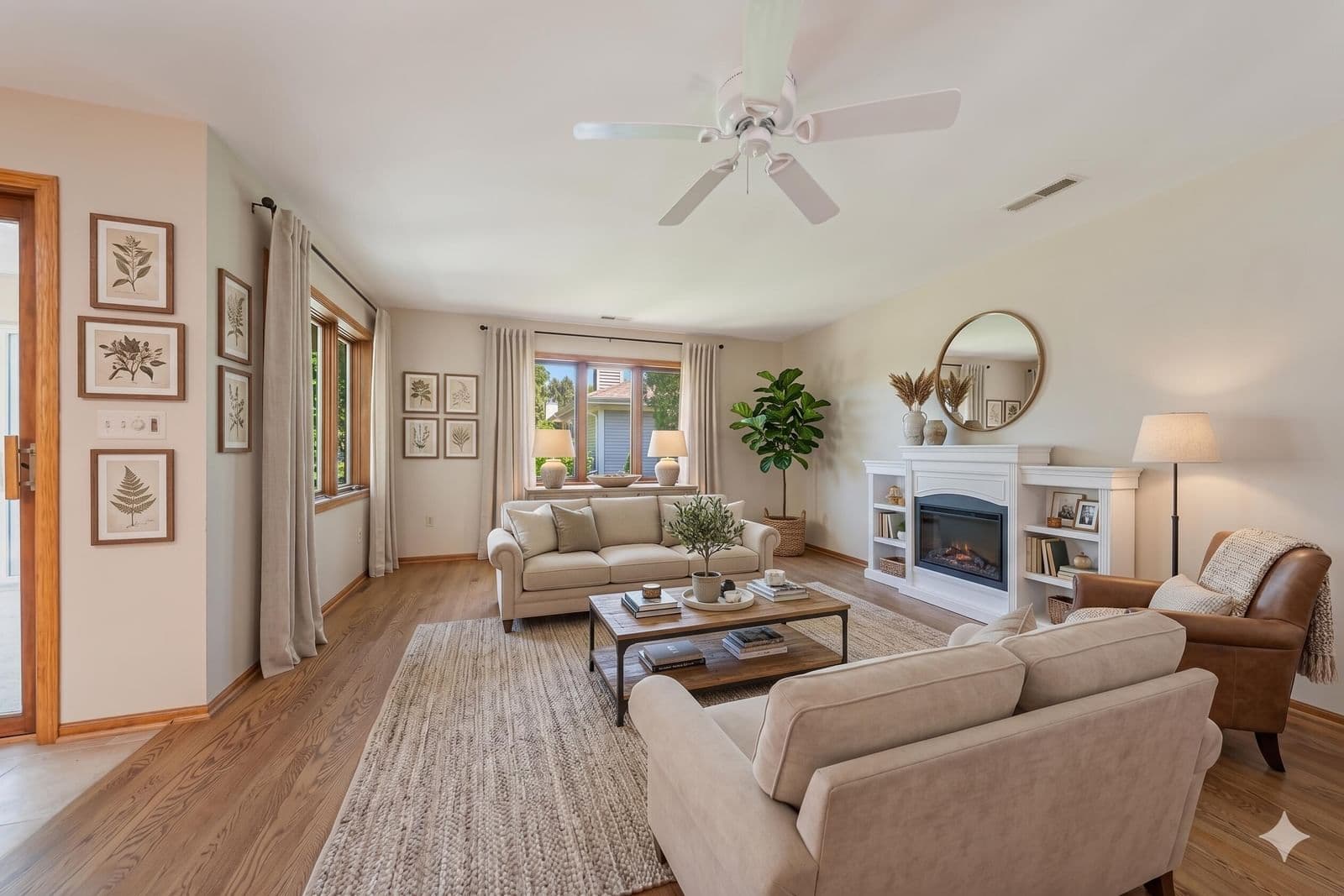 11014 Mequon Square