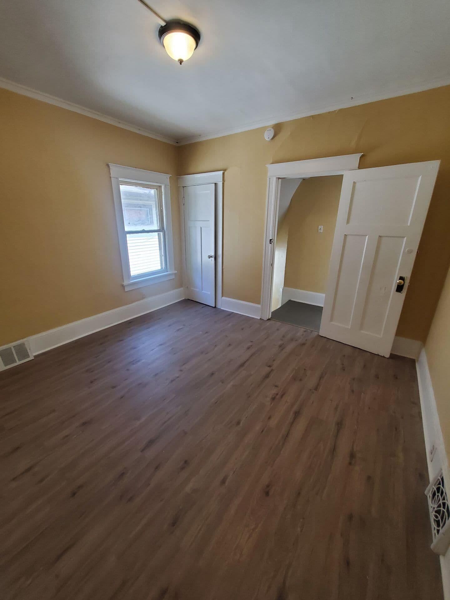 Photo 4 of 2729 36th