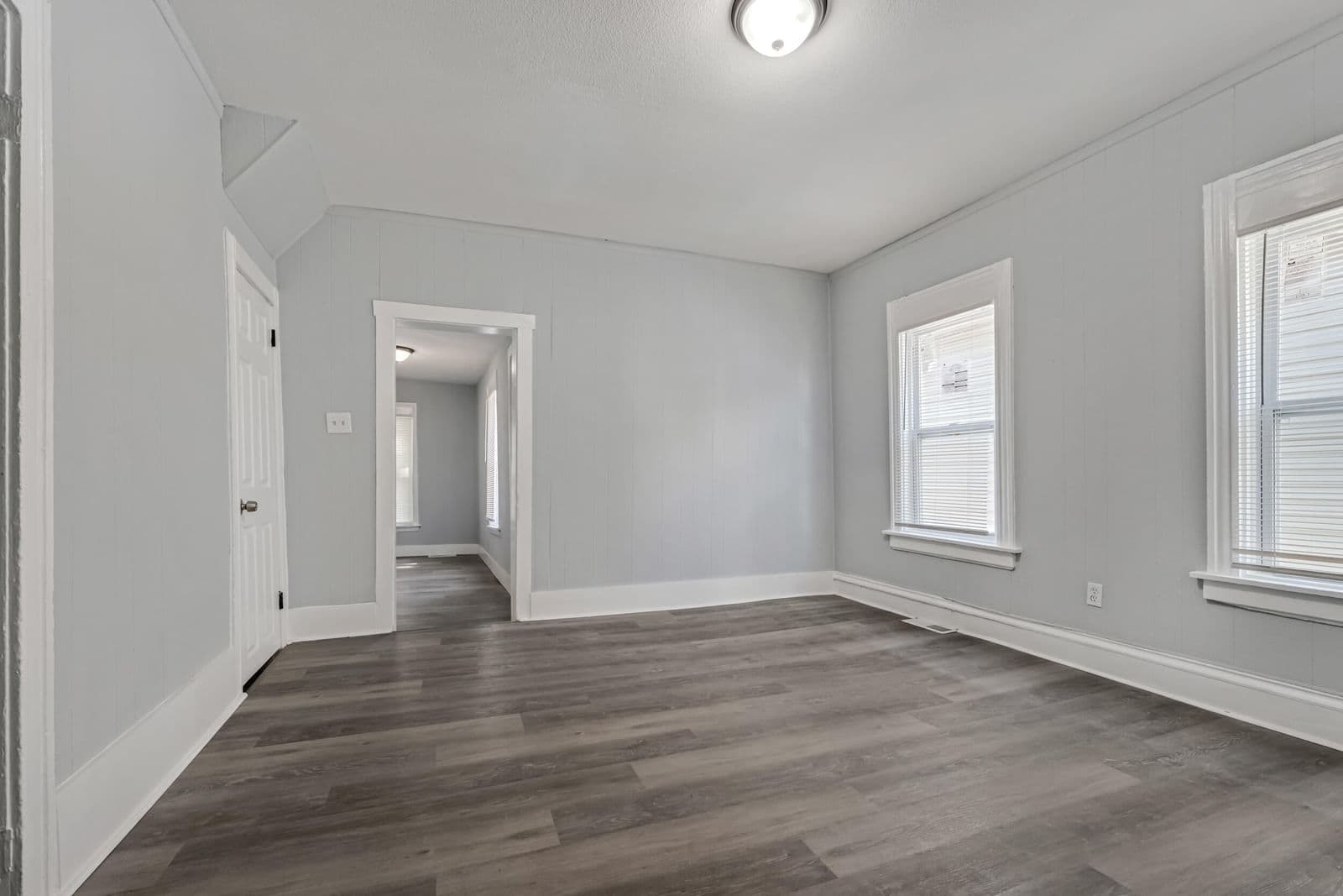 Photo 5 of 2132 23rd
