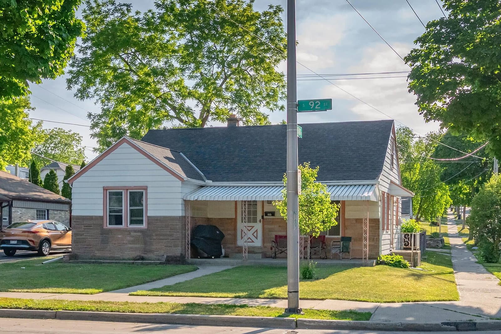 Photo 4 of 1603 92ND