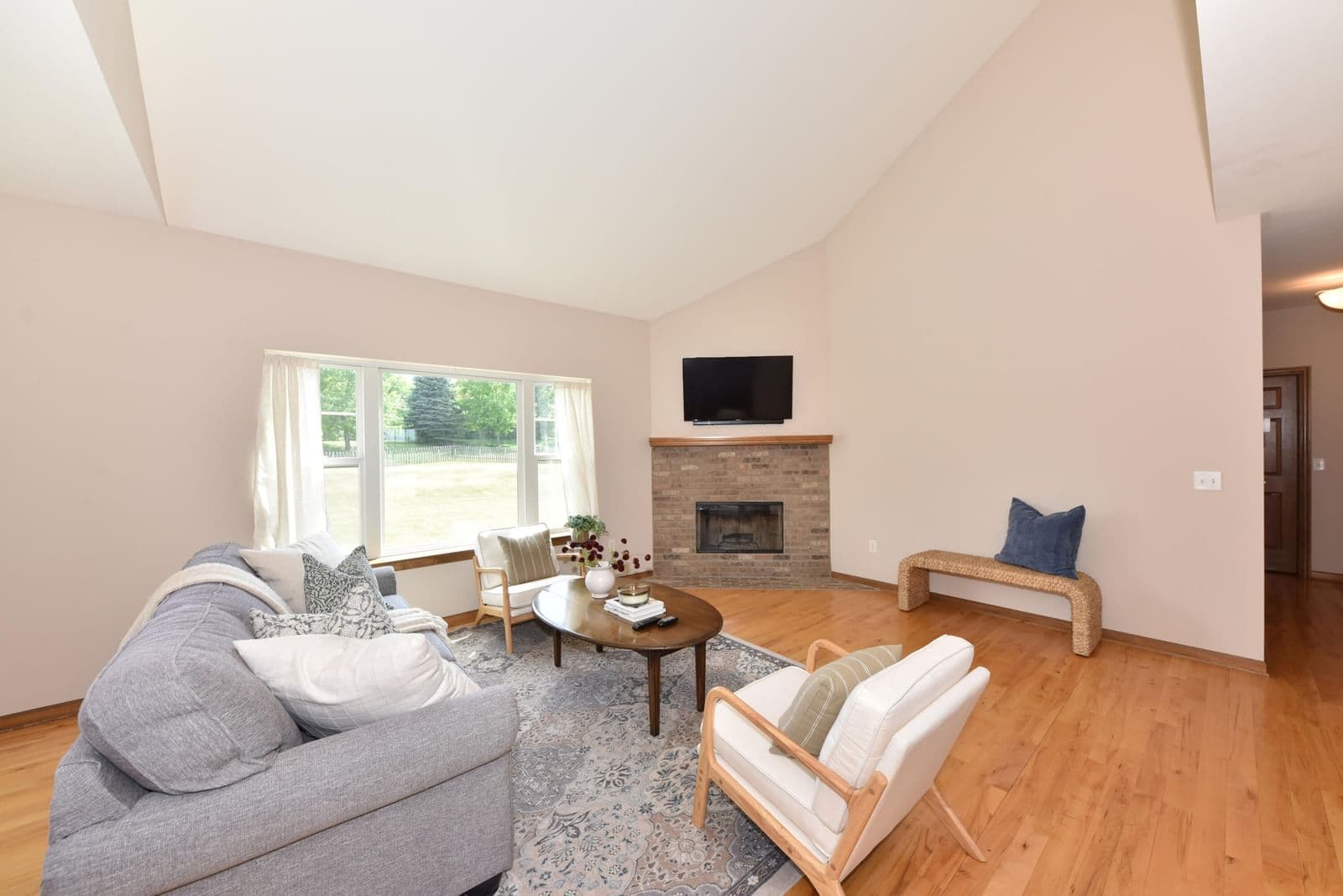 Photo 5 of 4915 Meadowview
