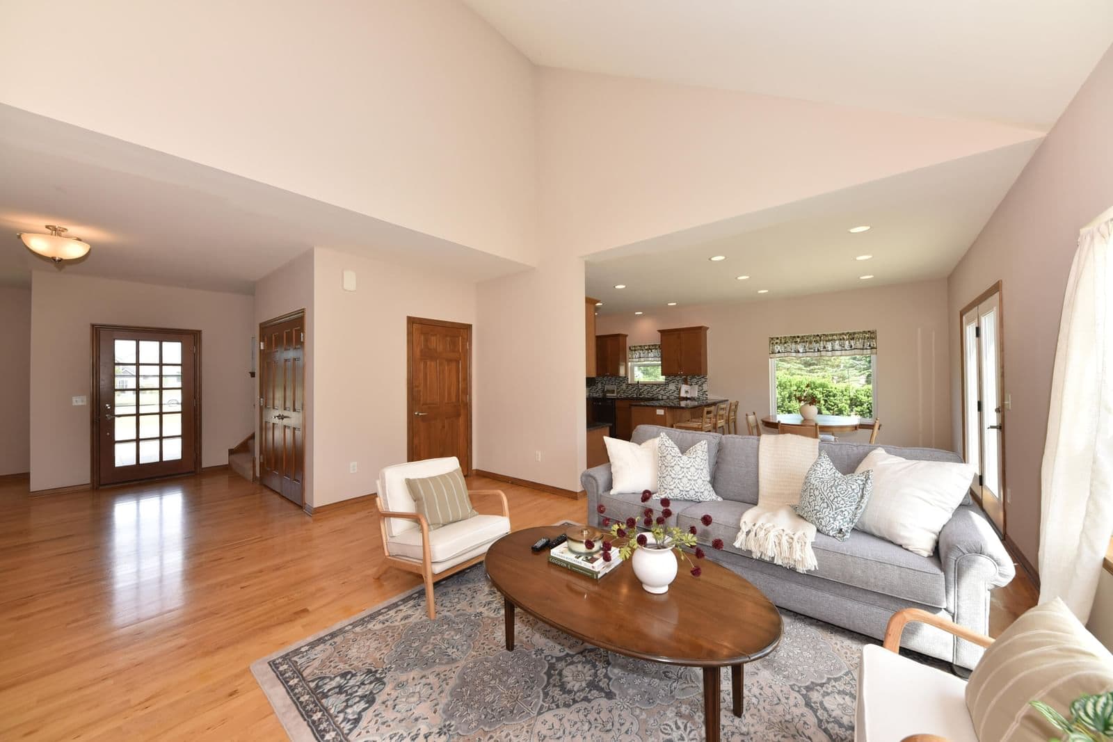4915 Meadowview