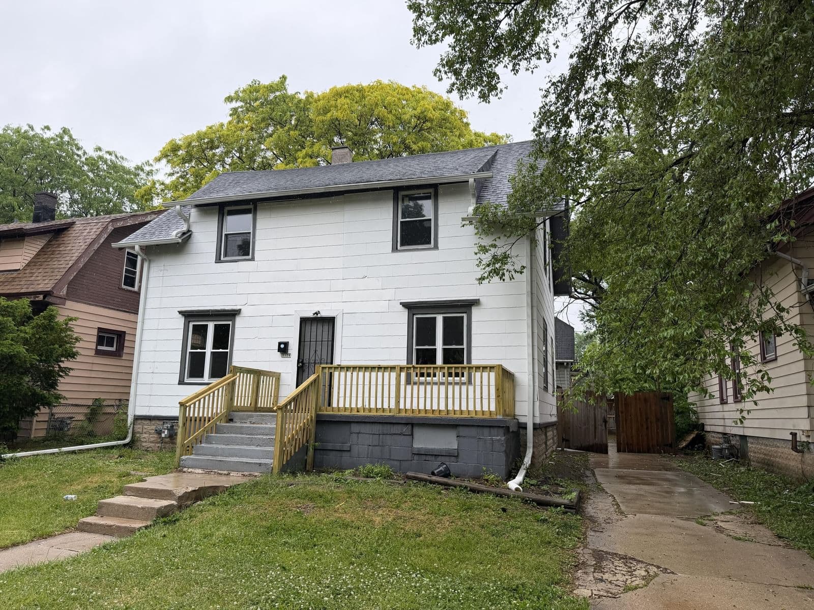 3726 Fairmount