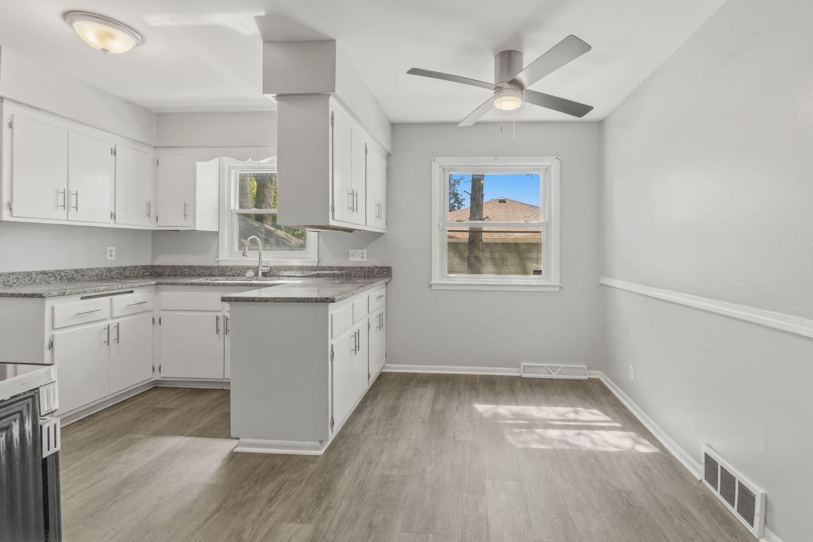 10501 Silver Spring