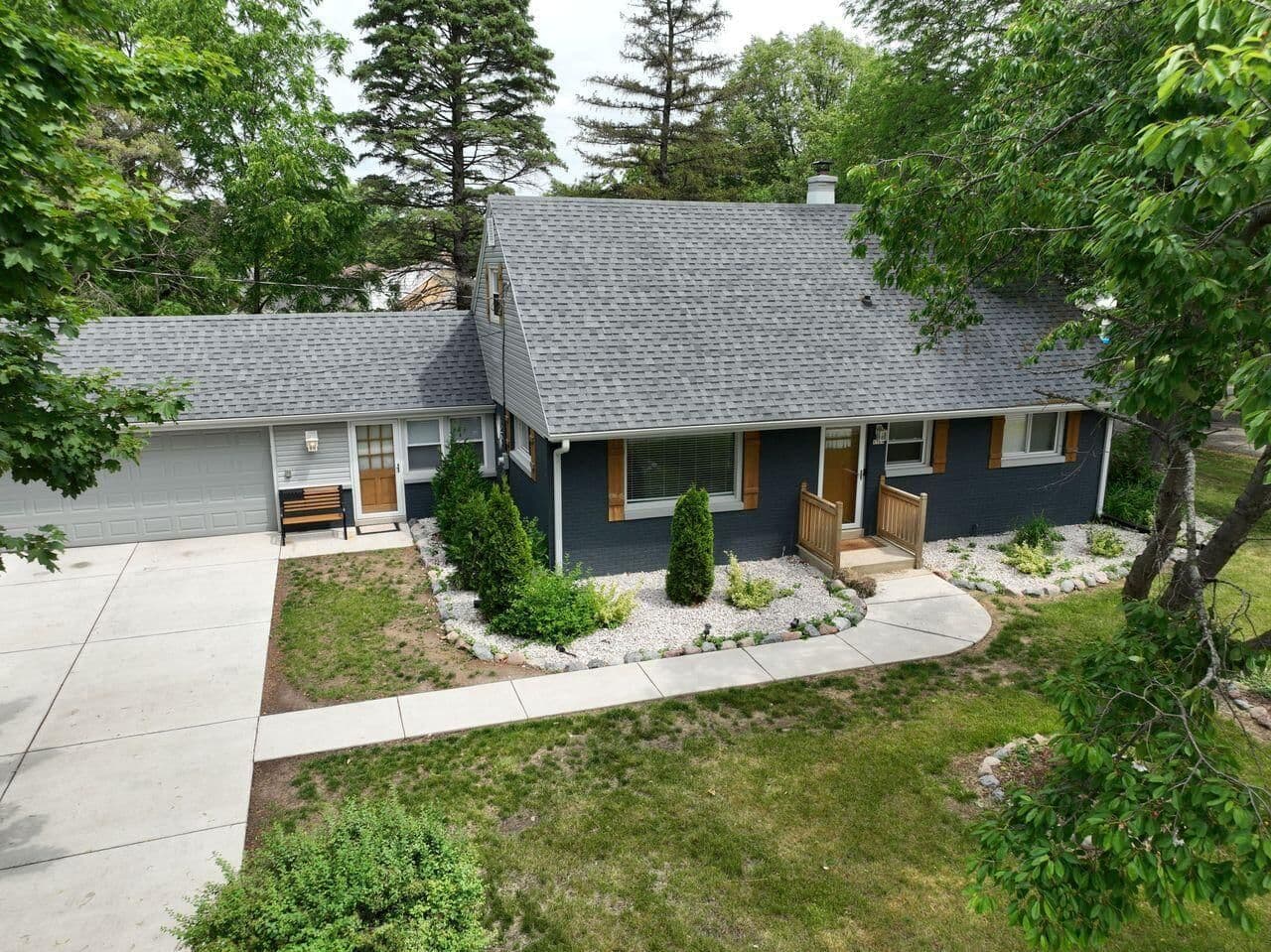 9504 Hope, Wauwatosa, WI