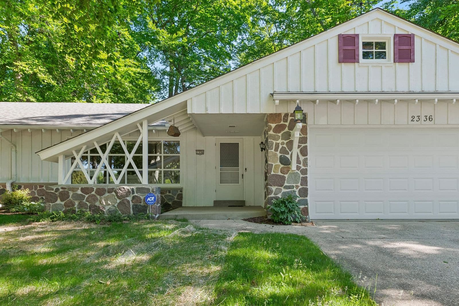 2336 Green Tree