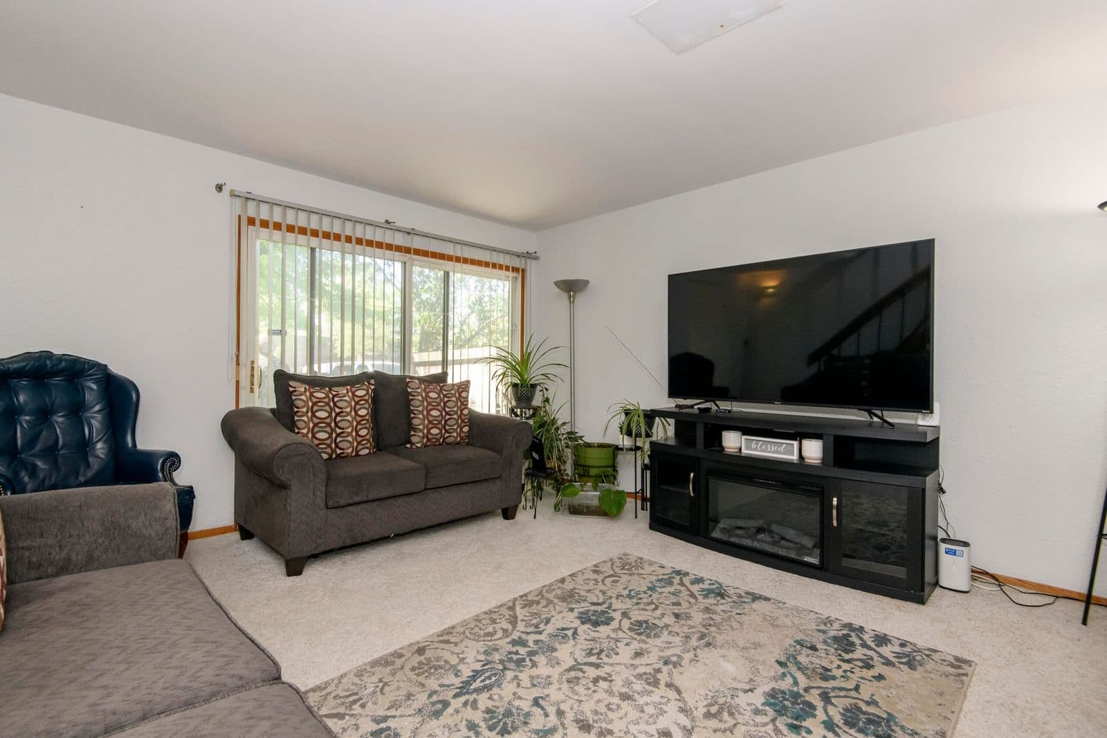 6941 Glenbrook