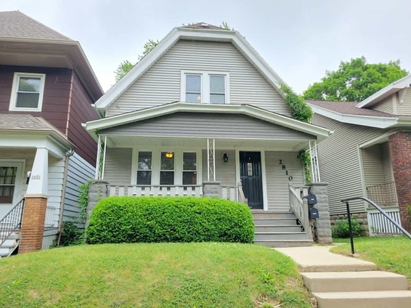 2810 Lenox