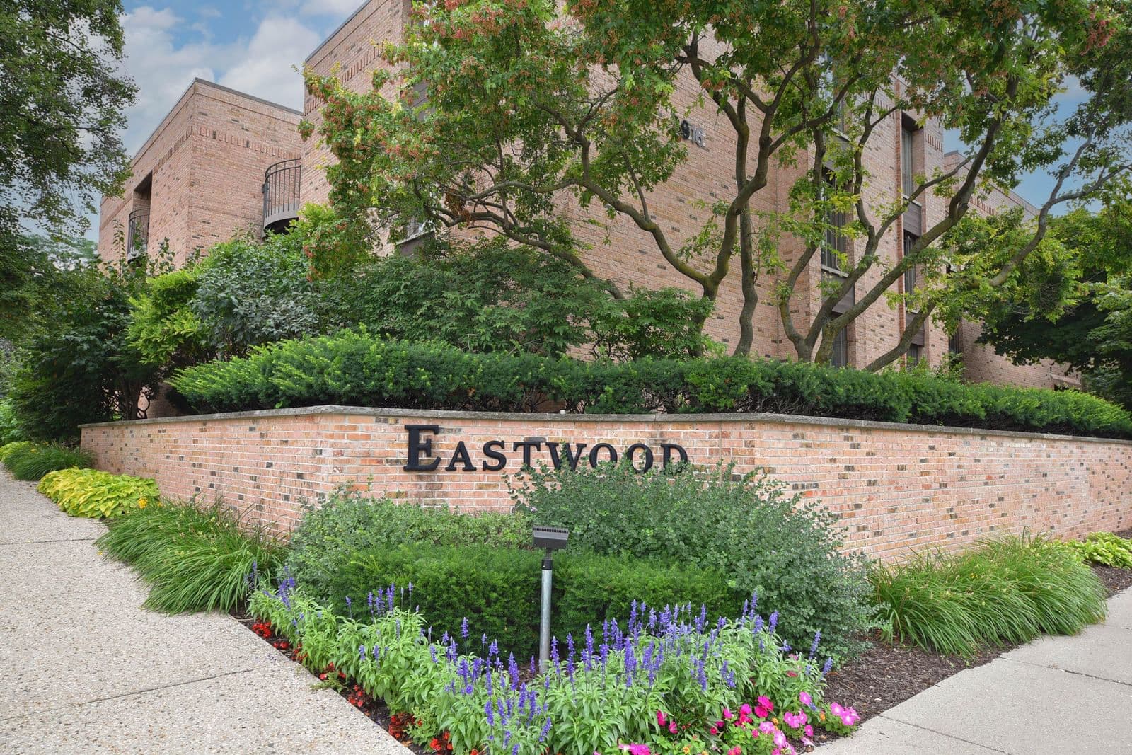 3838 Oakland, Shorewood, WI
