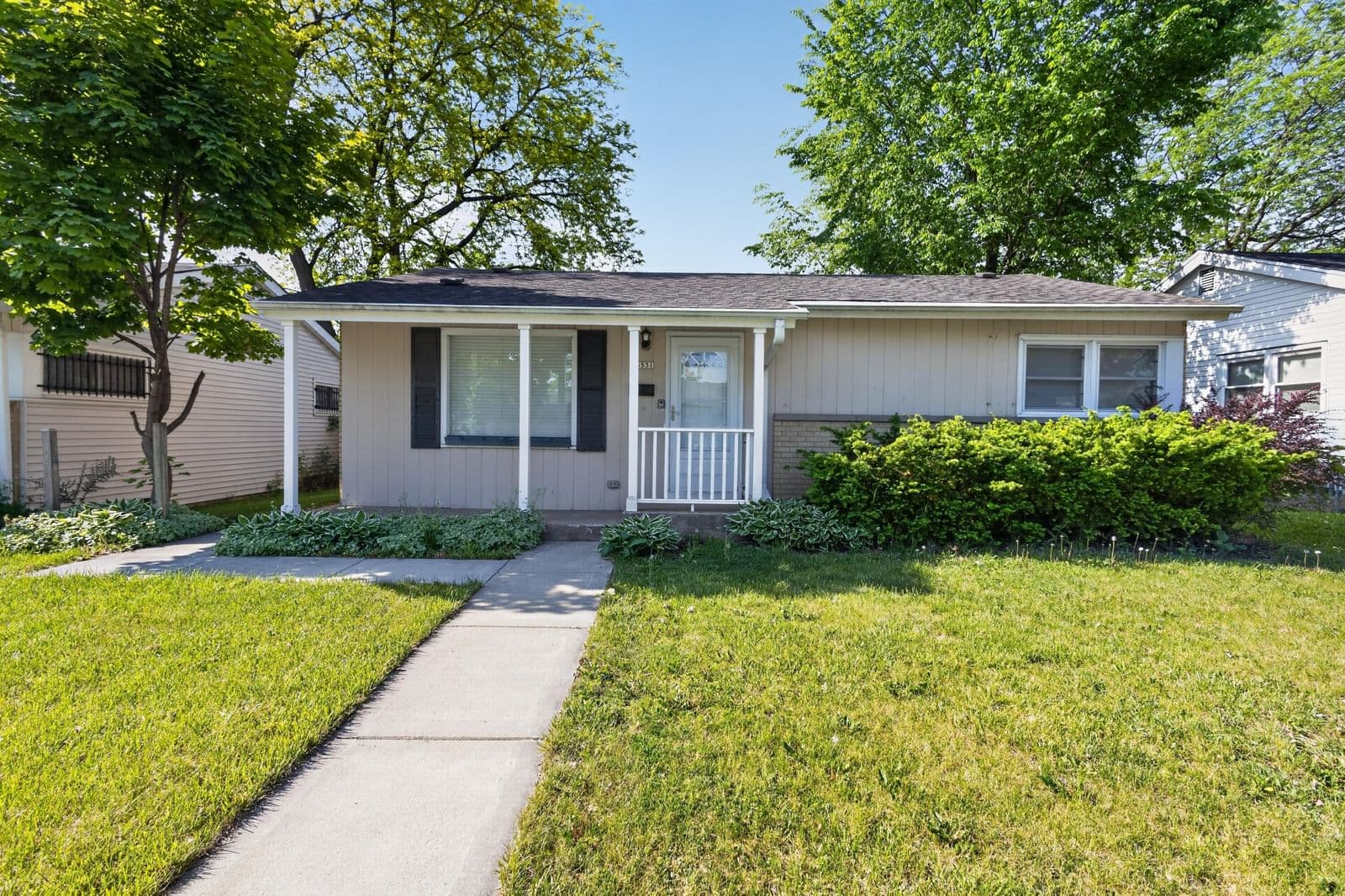 8531 Lawrence