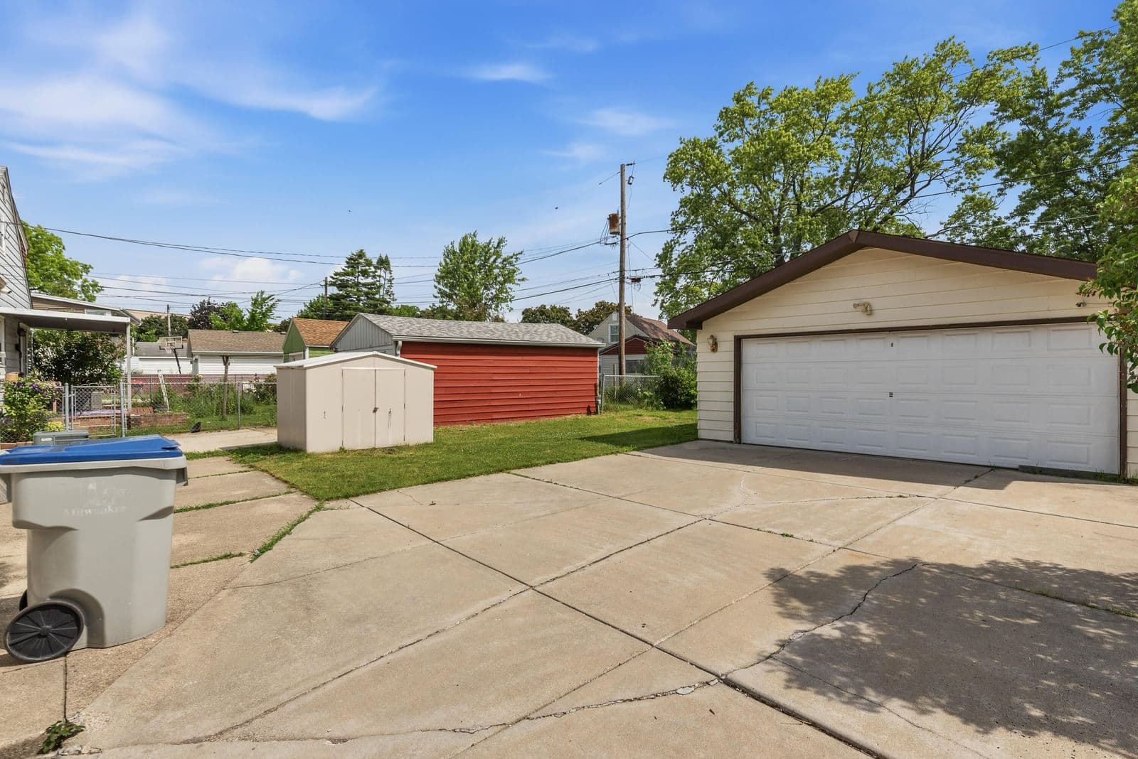 4710 Sumac