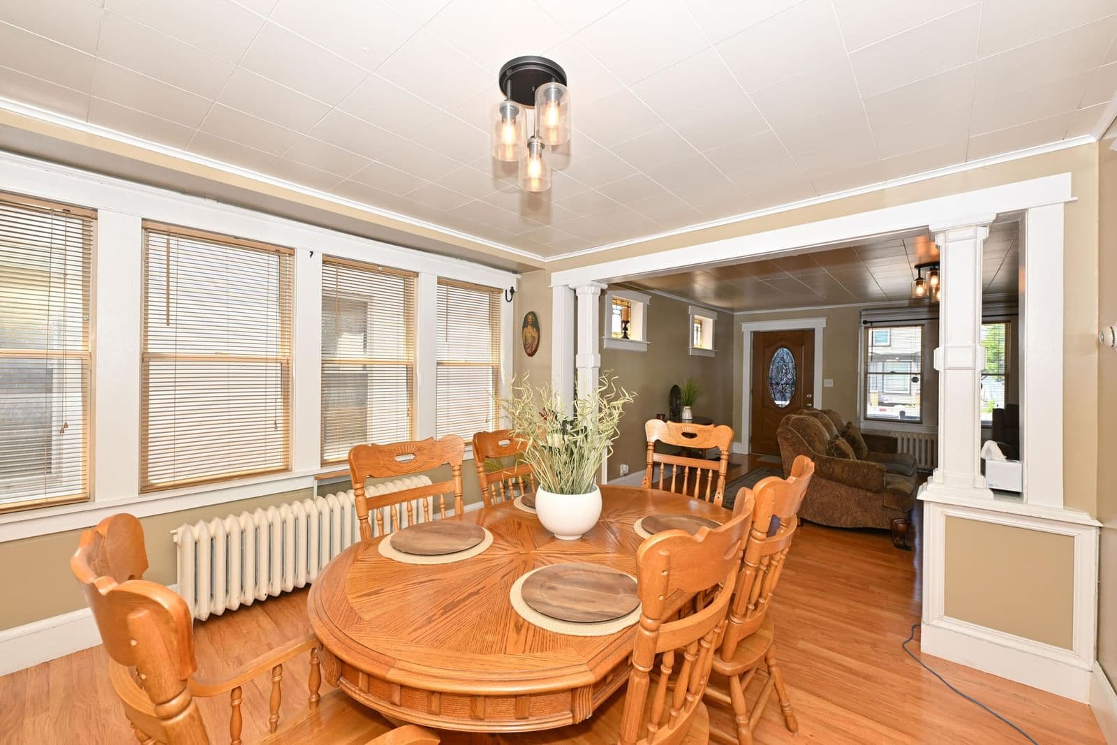 Photo 5 of 1818 6th