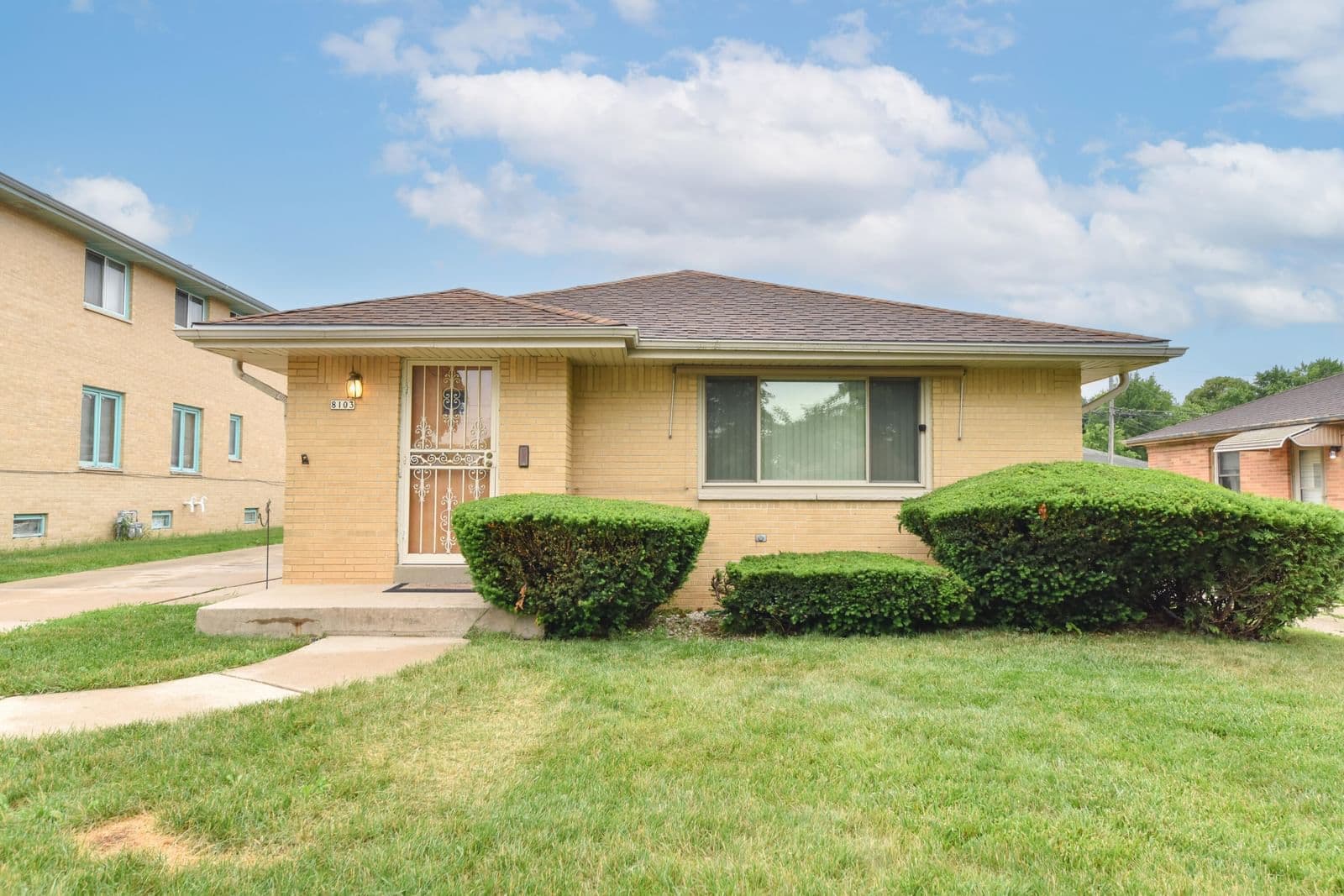 8103 Potomac