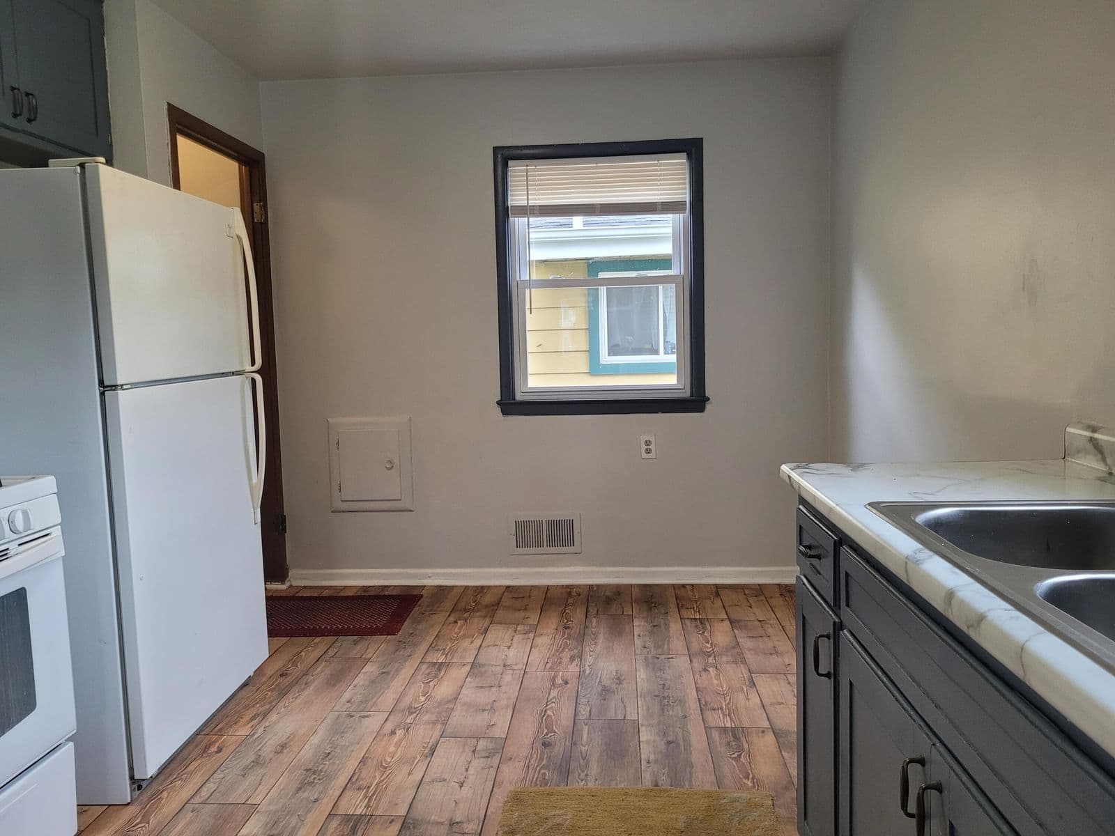 Photo 5 of 4770 46th