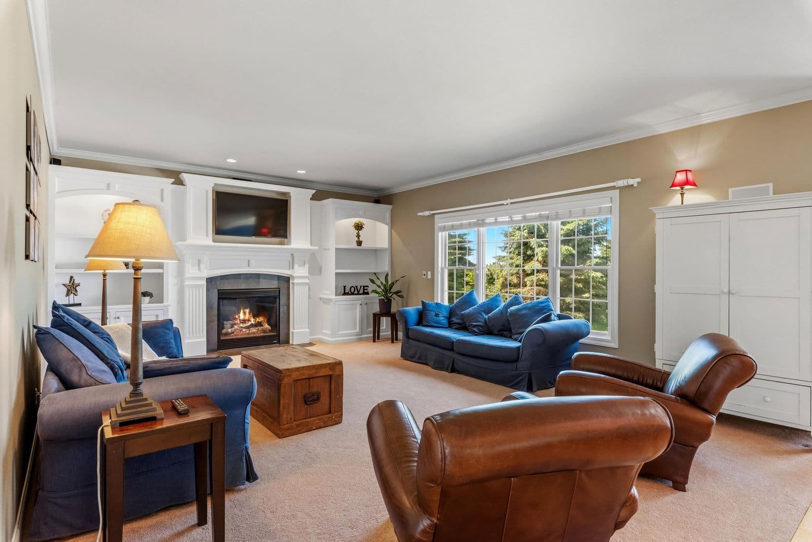 3255 Somers