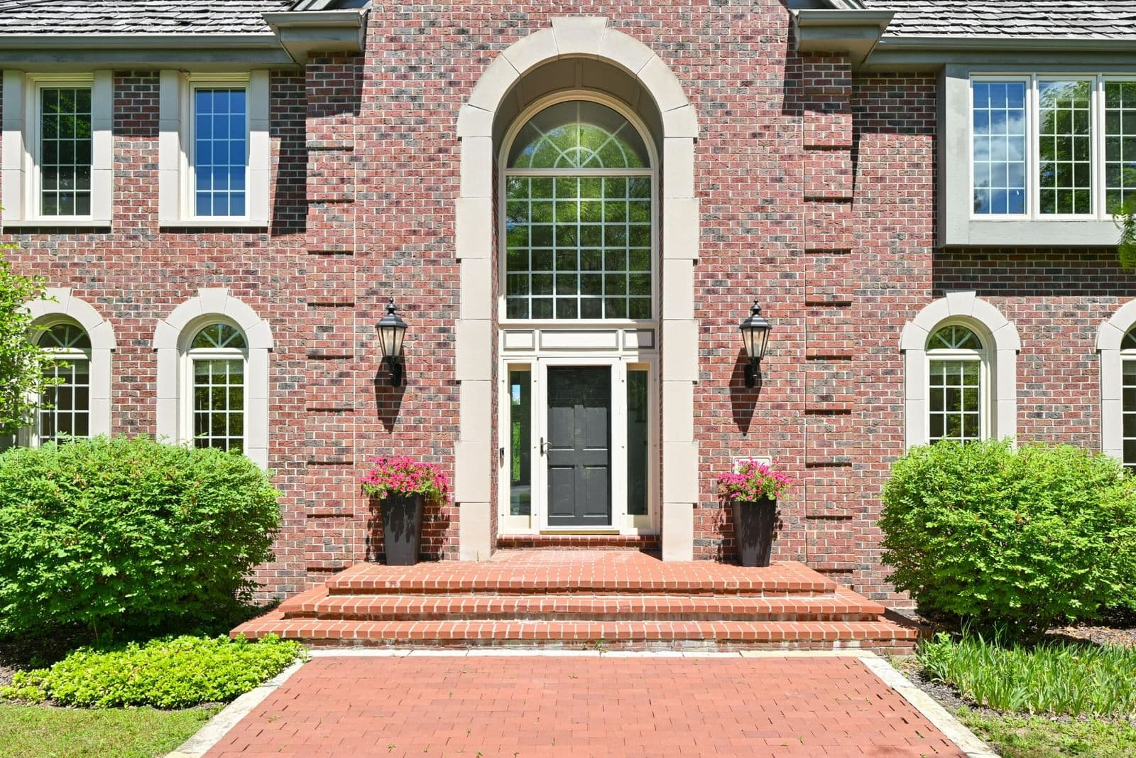 2146 Columbia