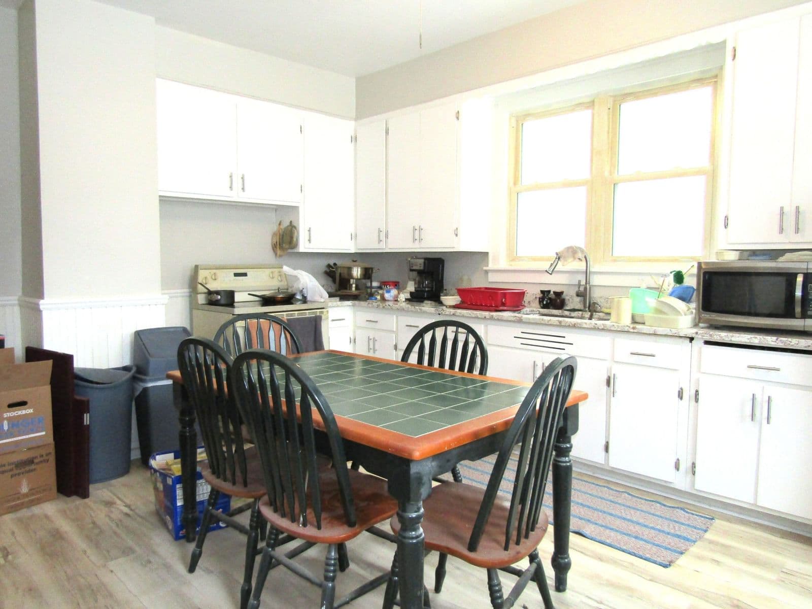 Photo 5 of 1711 Belleview