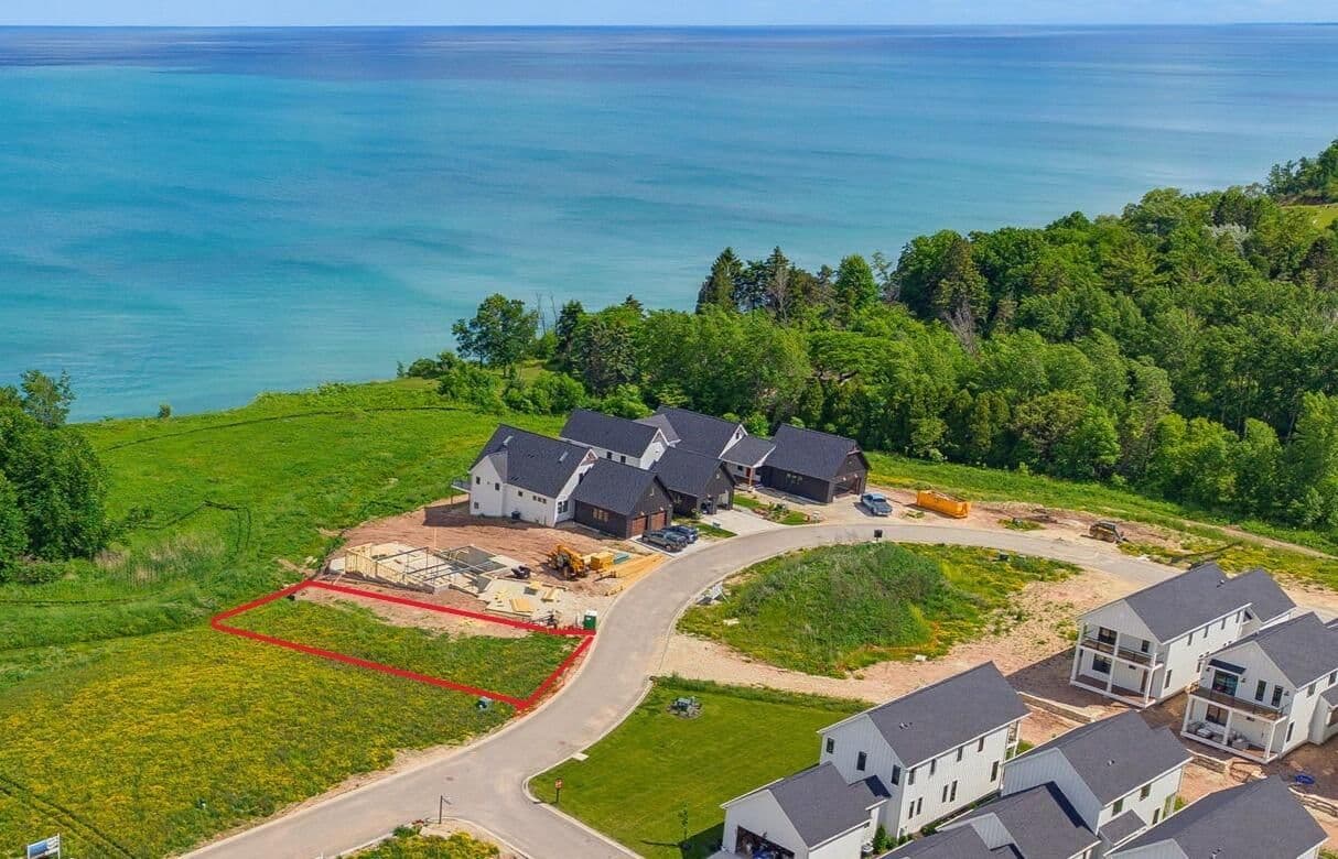 1204 Shieling, Port Washington, WI
