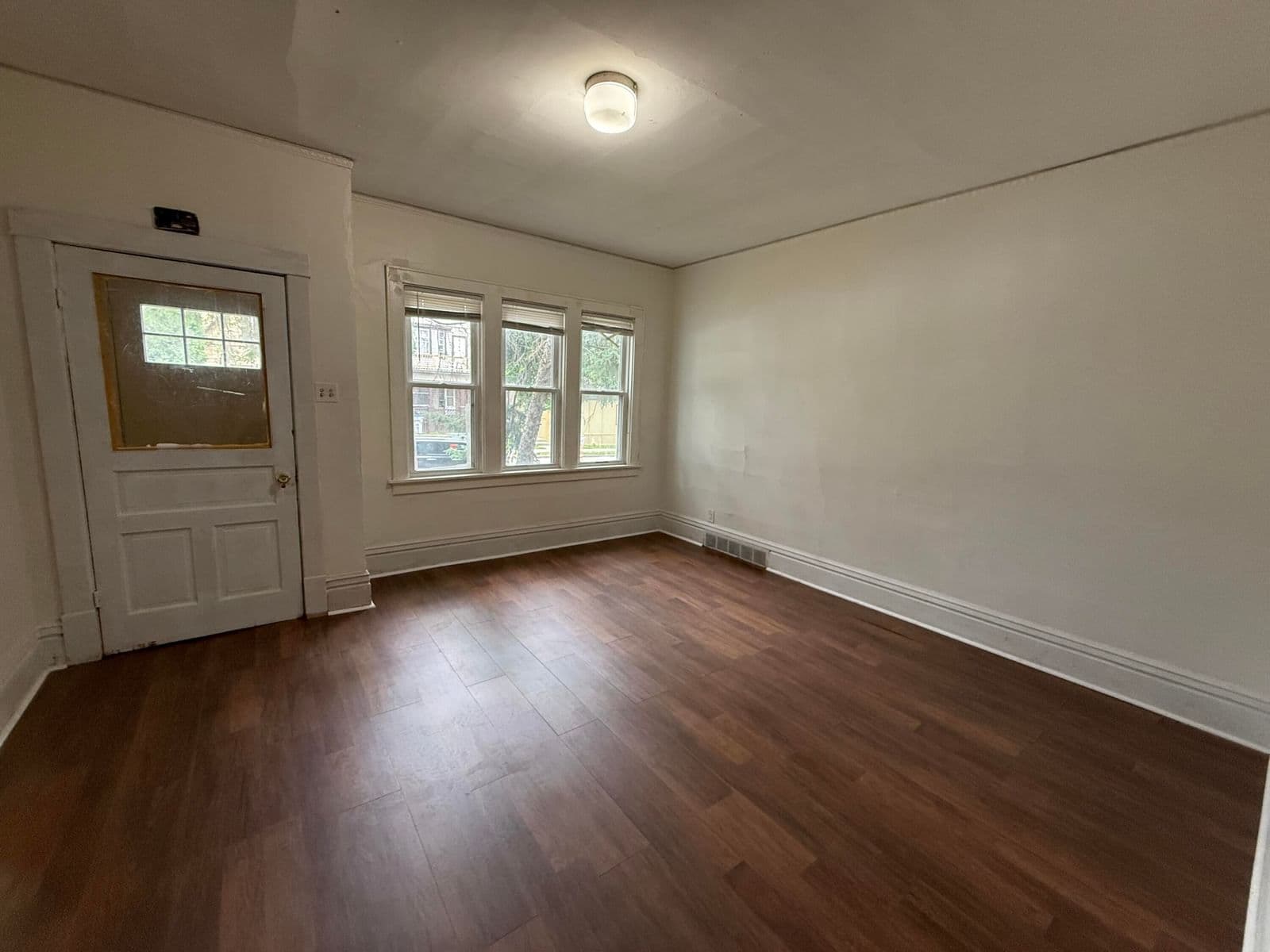 2326 Burnham