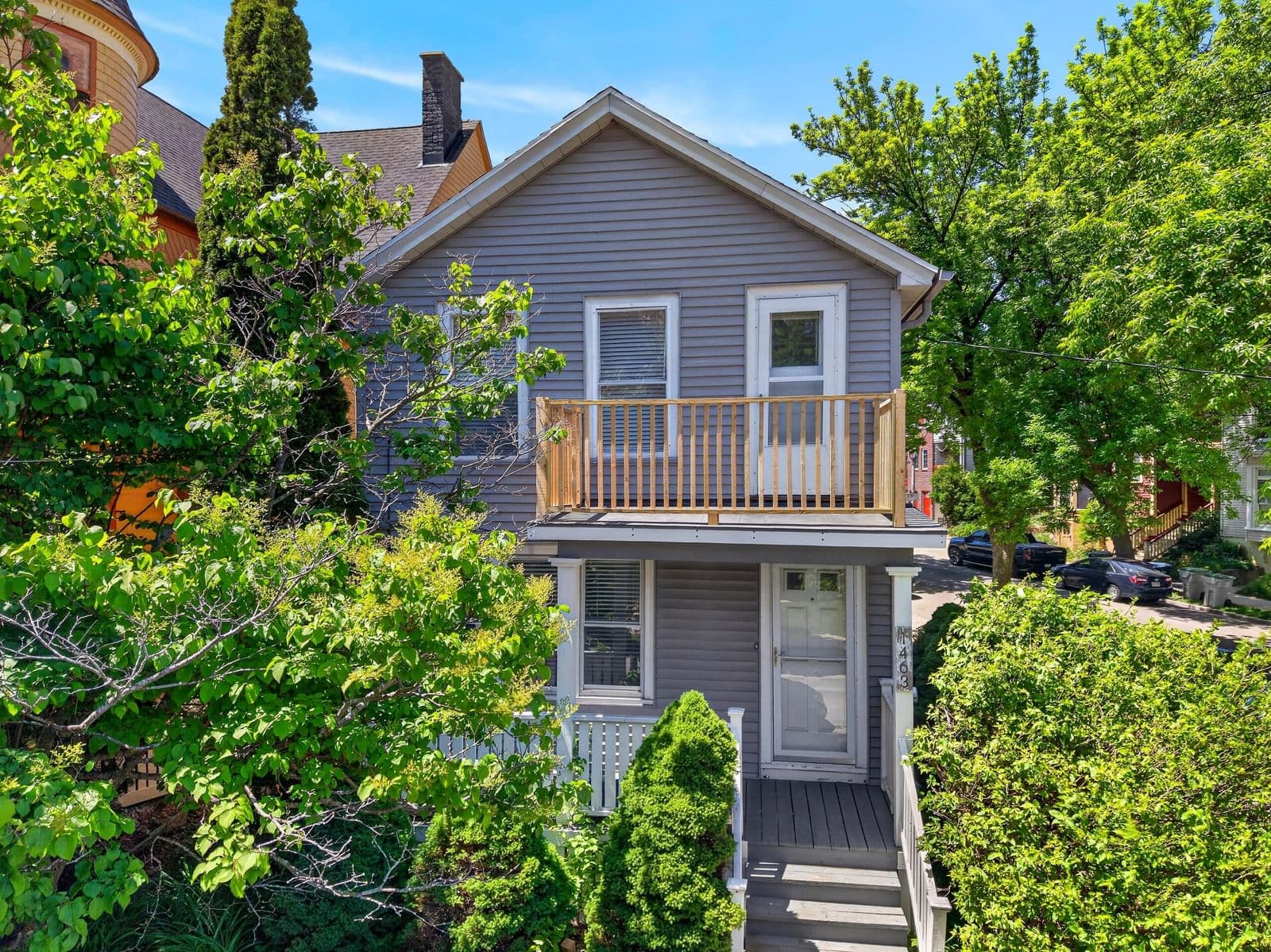 1463 Franklin