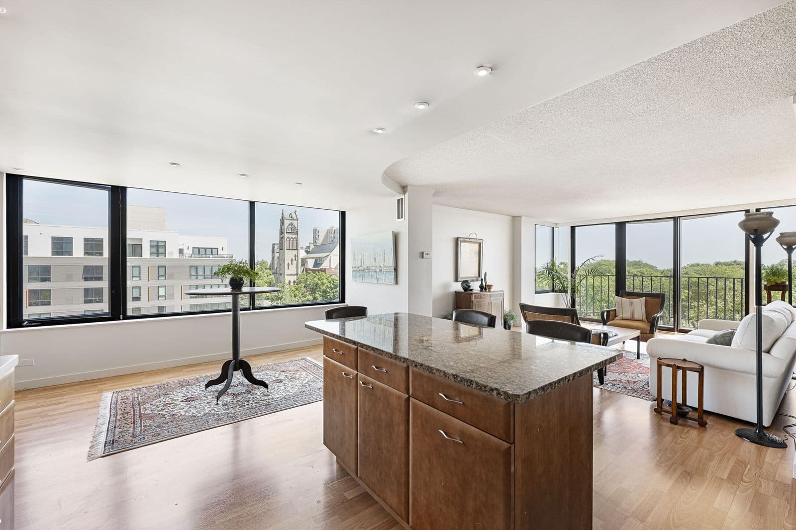 929 Astor