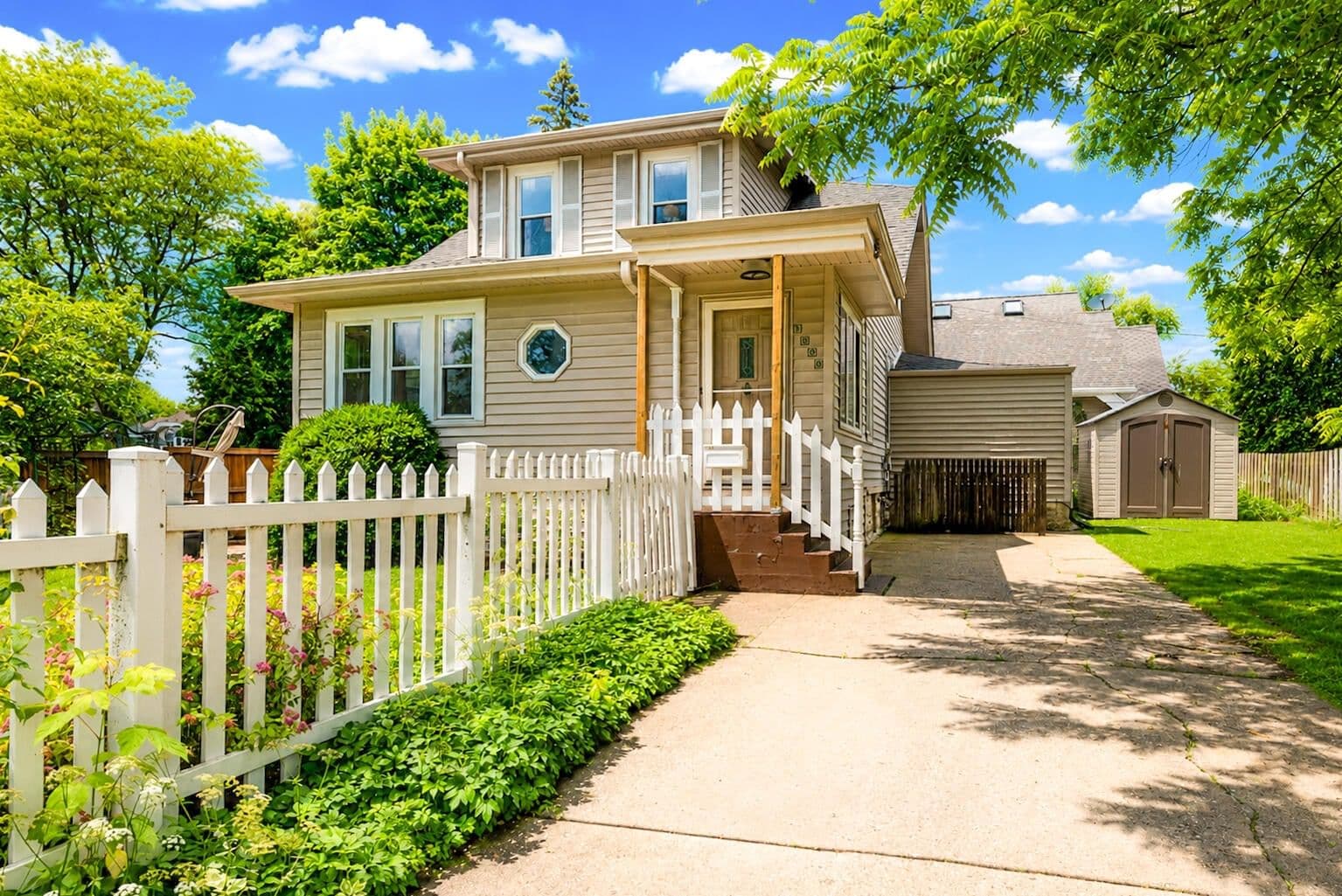 1500 Kensington, Shorewood, WI